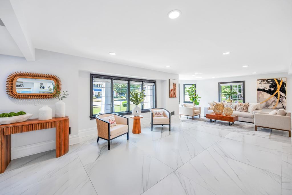 Single Family Pine Hill Suffolk County, NY 11746, MLS-893874-12