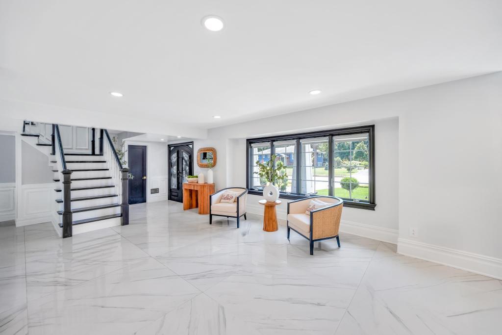 Single Family Pine Hill Suffolk County, NY 11746, MLS-893874-13