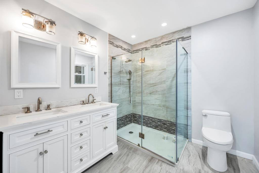 Single Family Pine Hill Suffolk County, NY 11746, MLS-893874-31