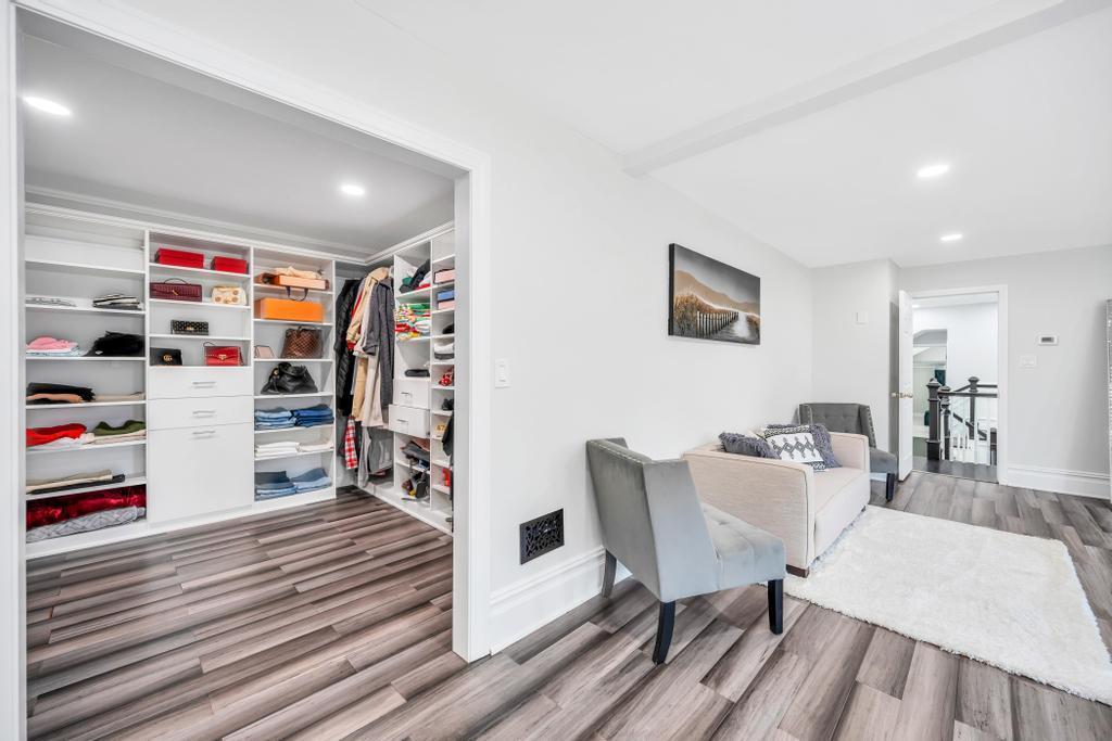 Single Family Pine Hill Suffolk County, NY 11746, MLS-893874-32