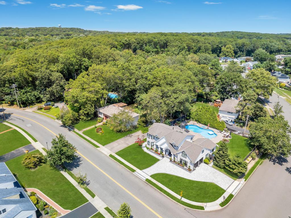 Single Family Pine Hill Suffolk County, NY 11746, MLS-893874-4