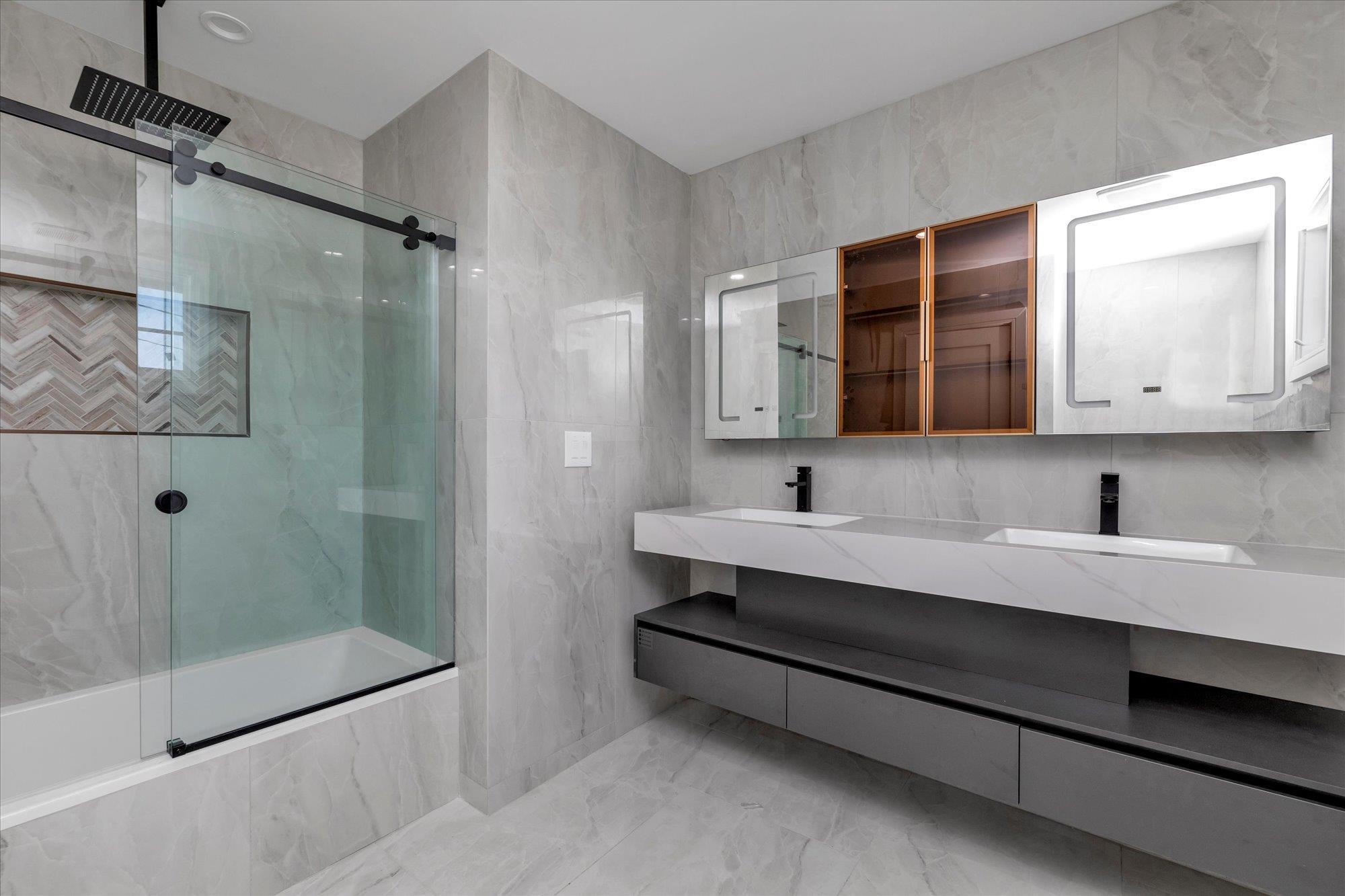 Single Family Bayview Nassau County, NY 11516, MLS-893875-14