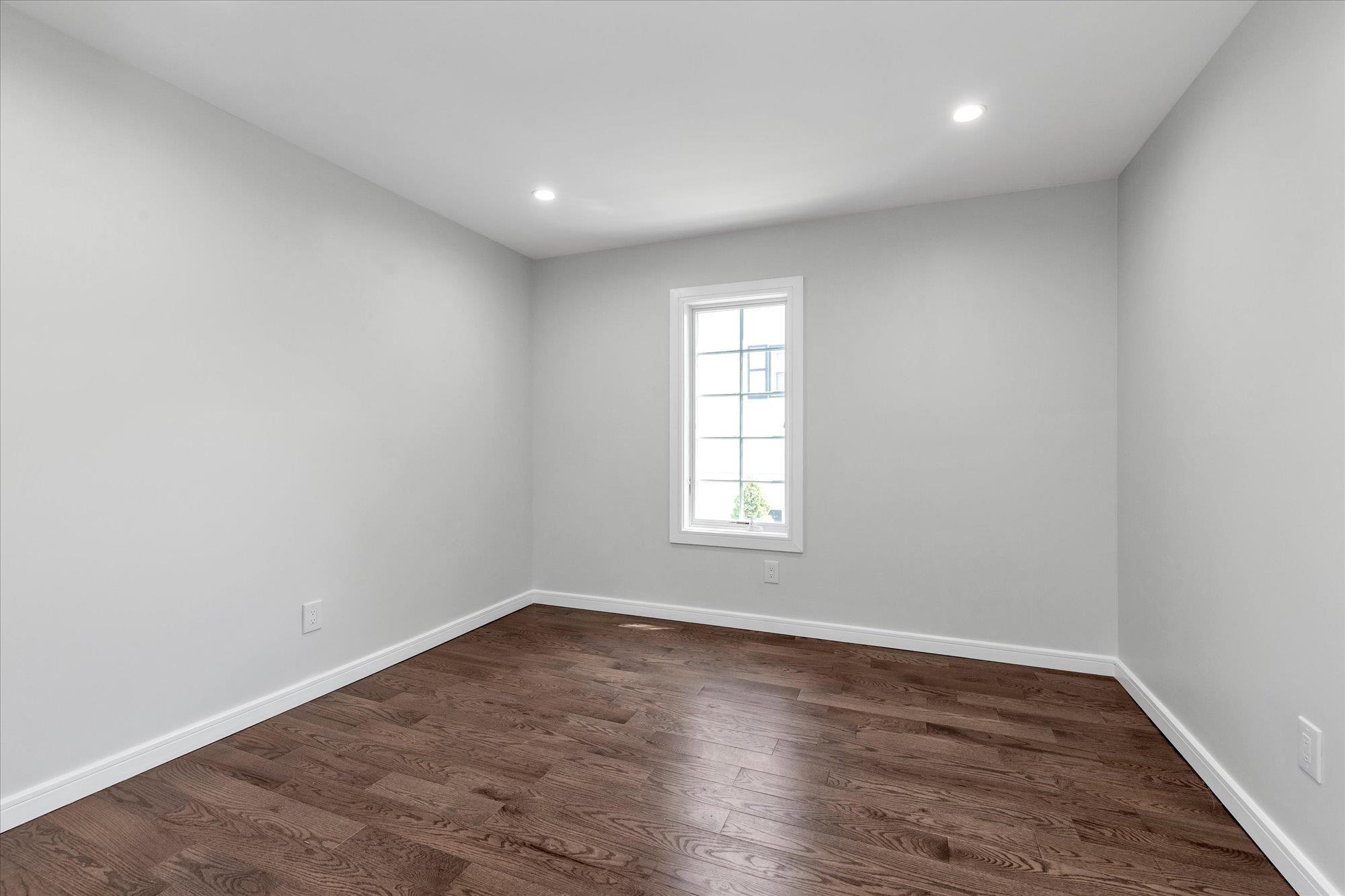 Single Family Bayview Nassau County, NY 11516, MLS-893875-17