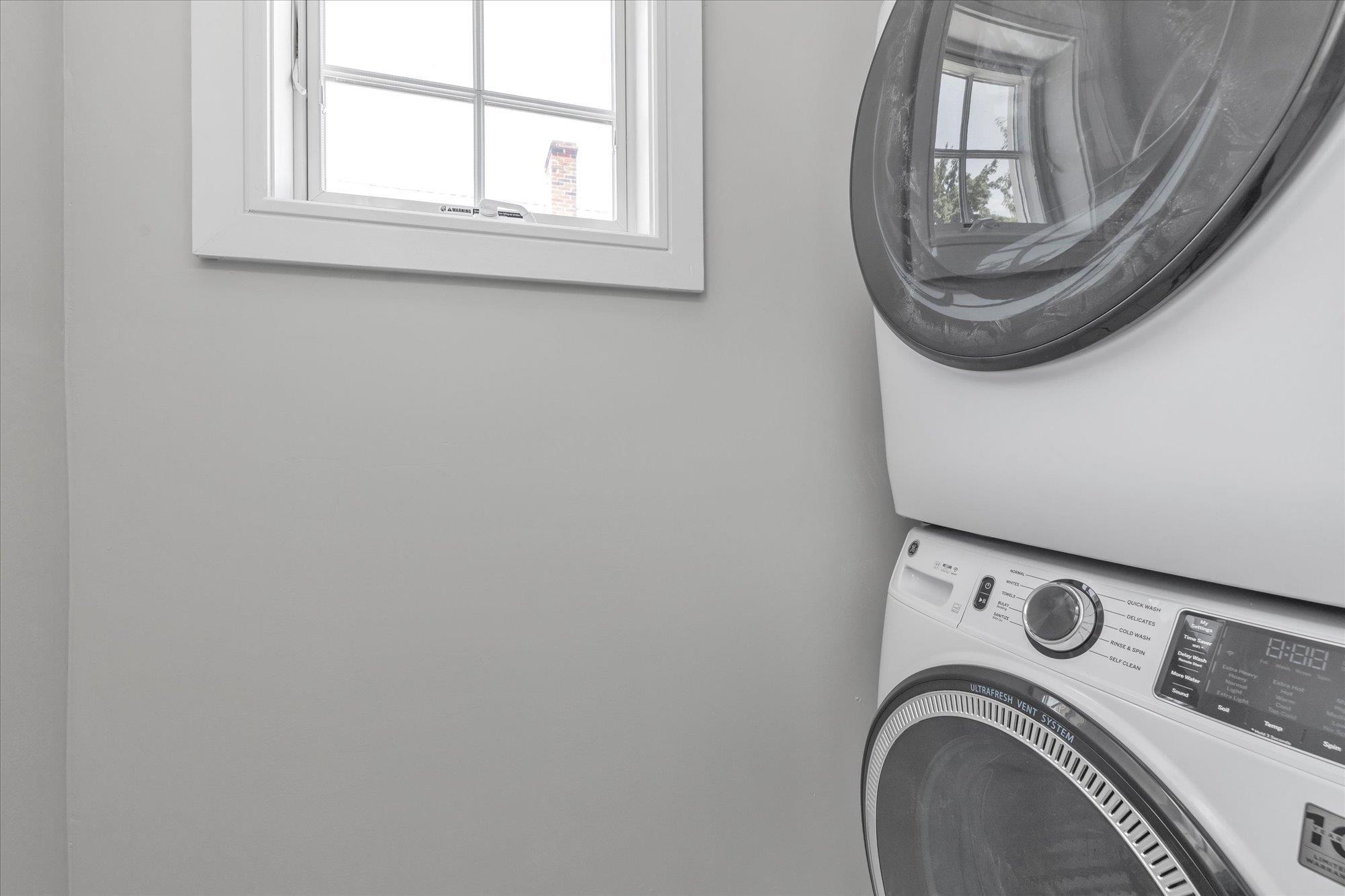 Single Family Bayview Nassau County, NY 11516, MLS-893875-23