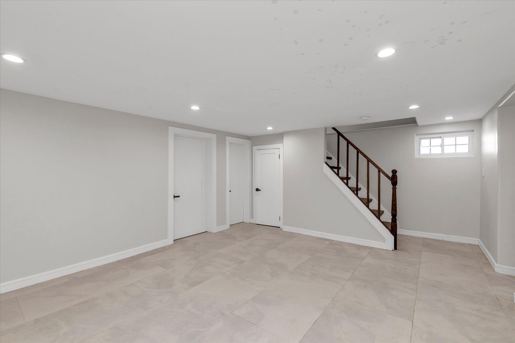 Single Family Bayview Nassau County, NY 11516, MLS-893875-24