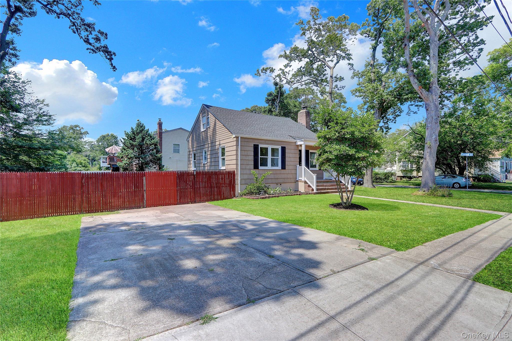 Single Family Whitman  Suffolk County, NY 11751, MLS-893906-2