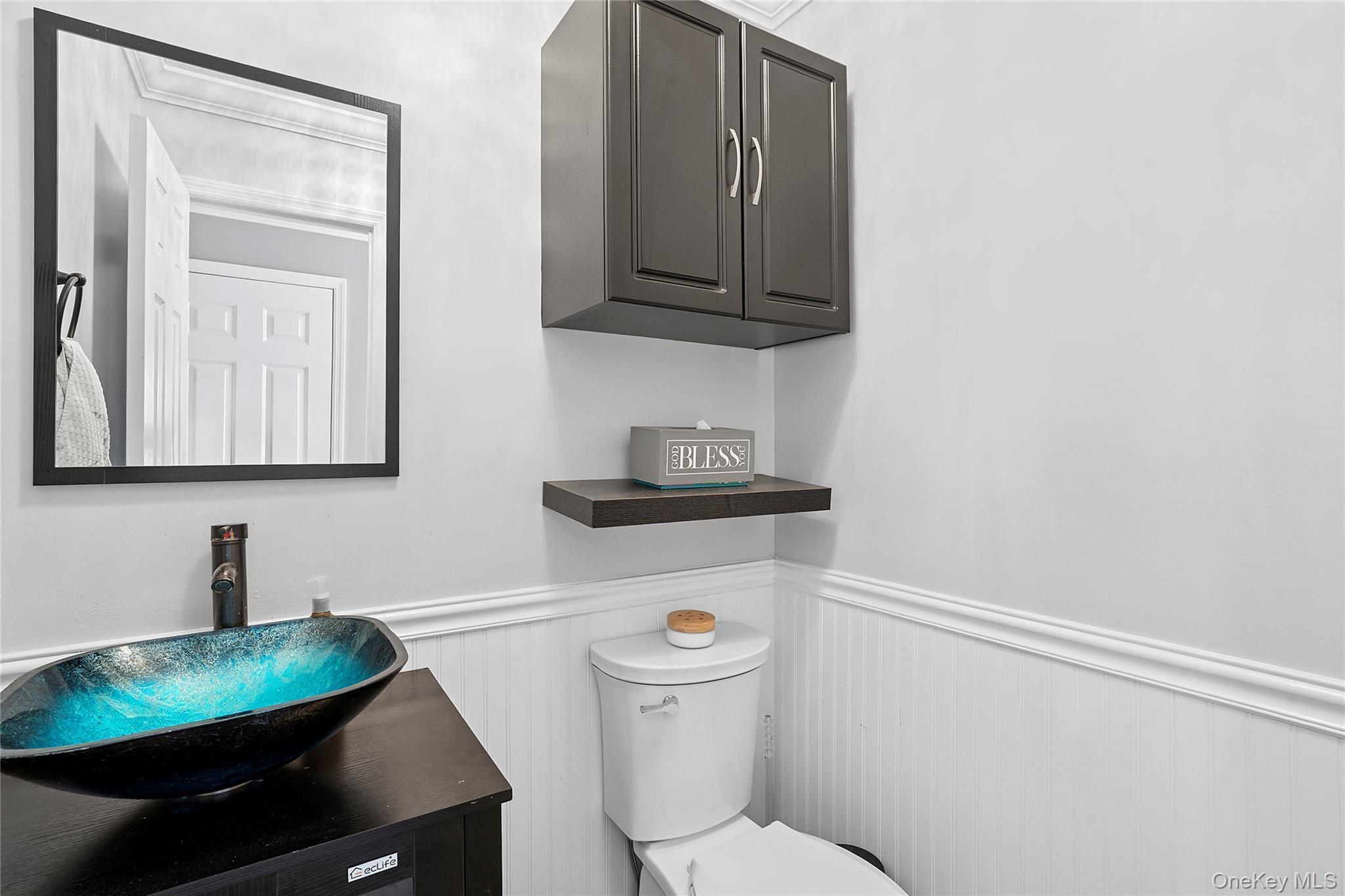 Single Family Windcrest  Suffolk County, NY 11949, MLS-893918-11