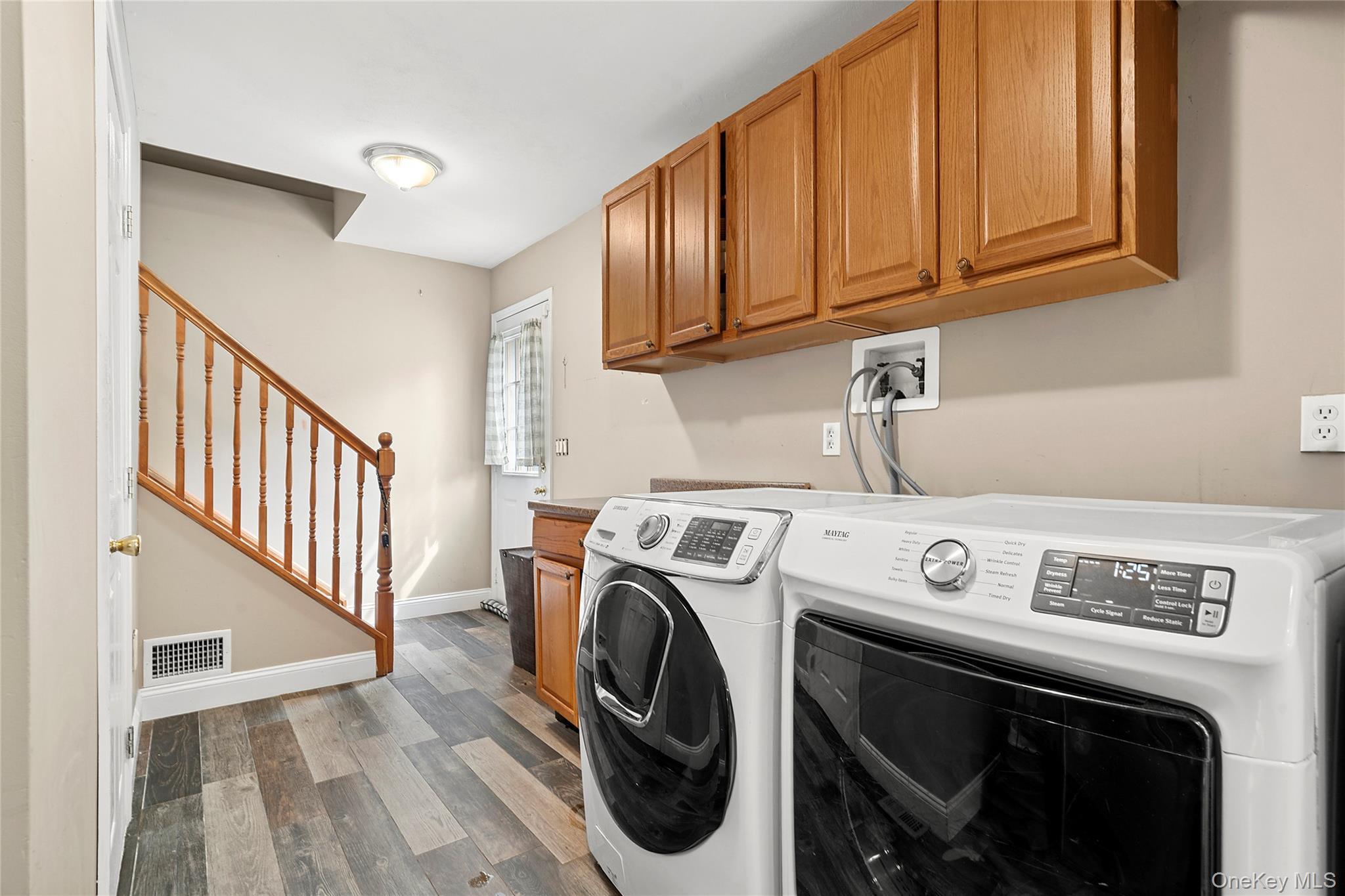 Single Family Windcrest  Suffolk County, NY 11949, MLS-893918-24