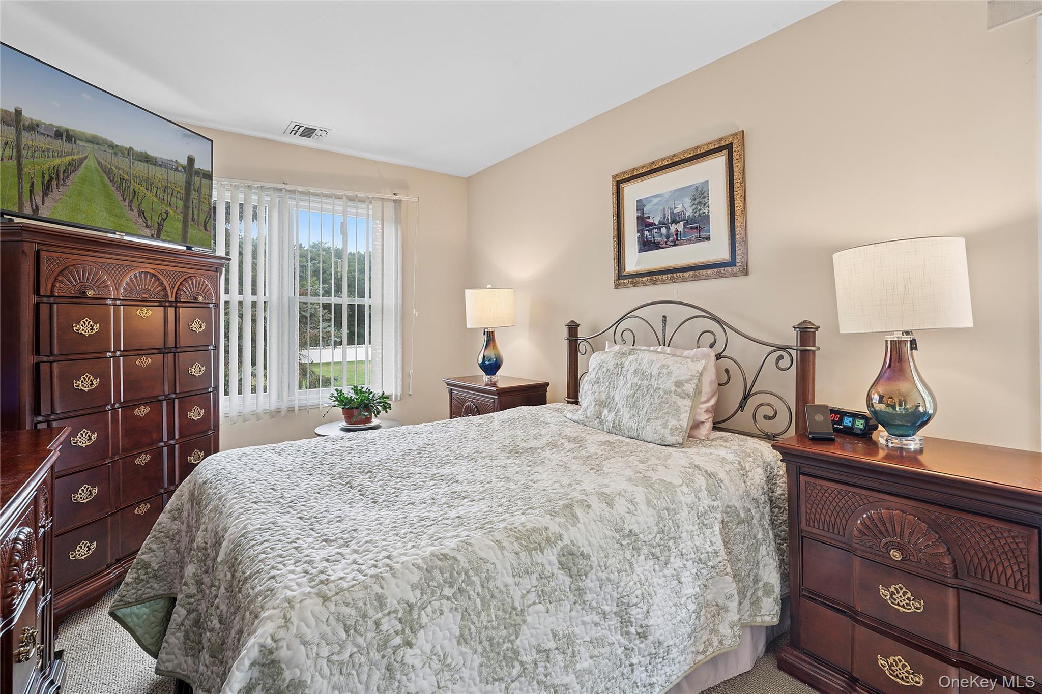 Single Family Windcrest  Suffolk County, NY 11949, MLS-893918-26