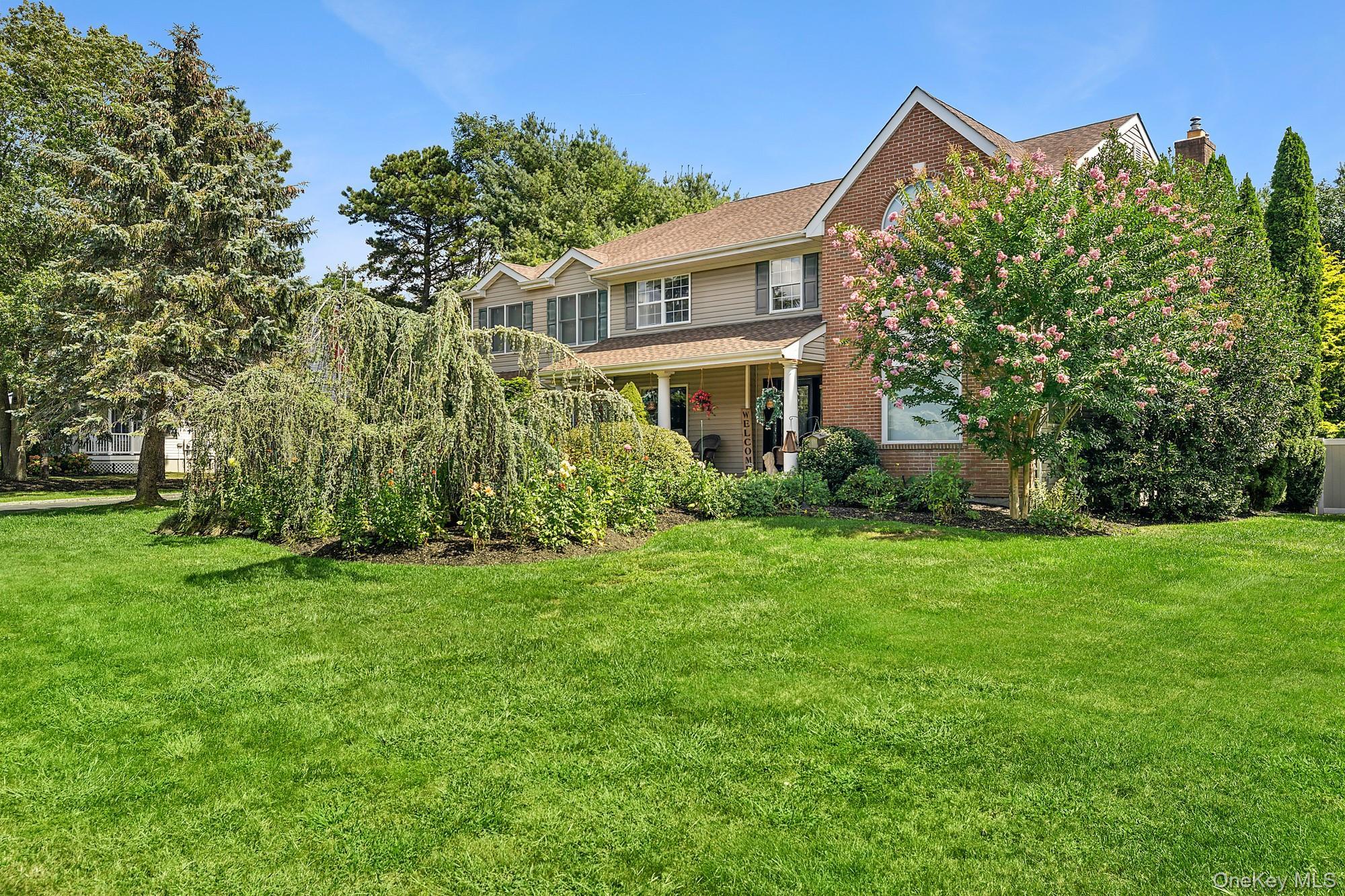 Single Family Windcrest  Suffolk County, NY 11949, MLS-893918-29