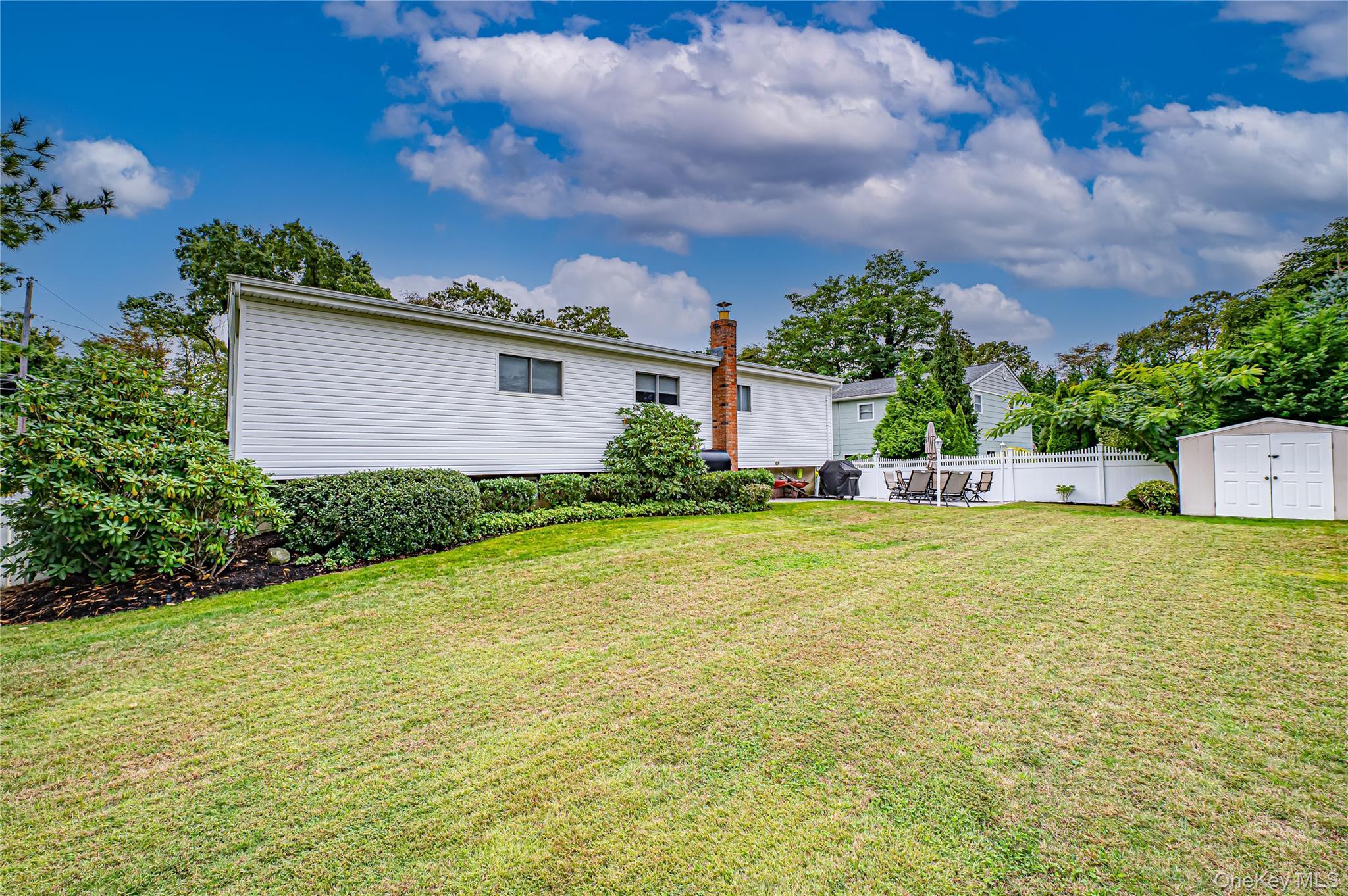 Single Family Archie  Suffolk County, NY 11795, MLS-893937-30