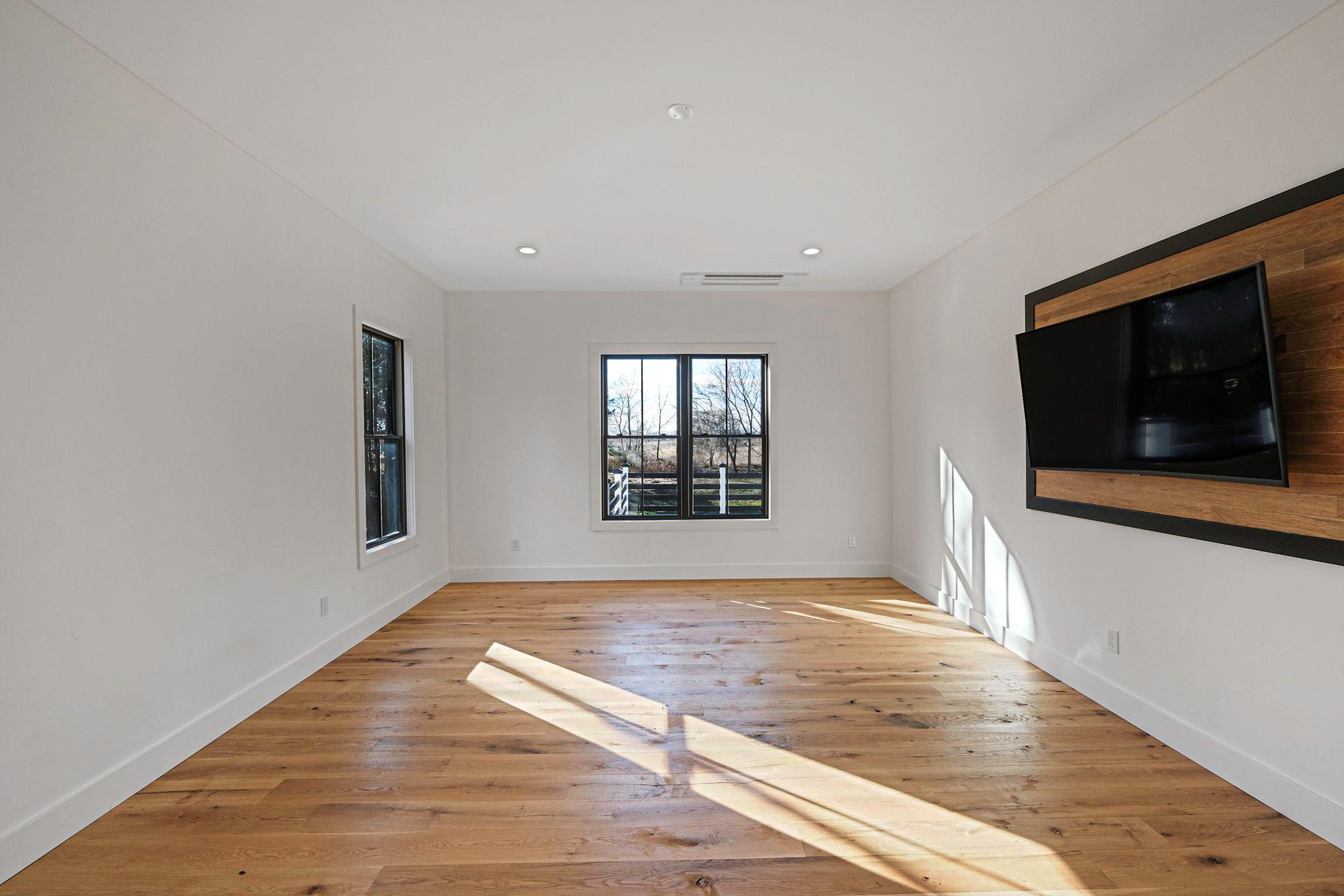 Single Family West Suffolk County, NY 11931, MLS-893948-21