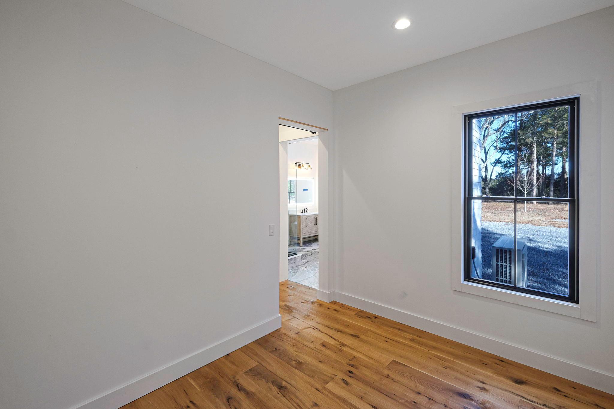 Single Family West Suffolk County, NY 11931, MLS-893948-24