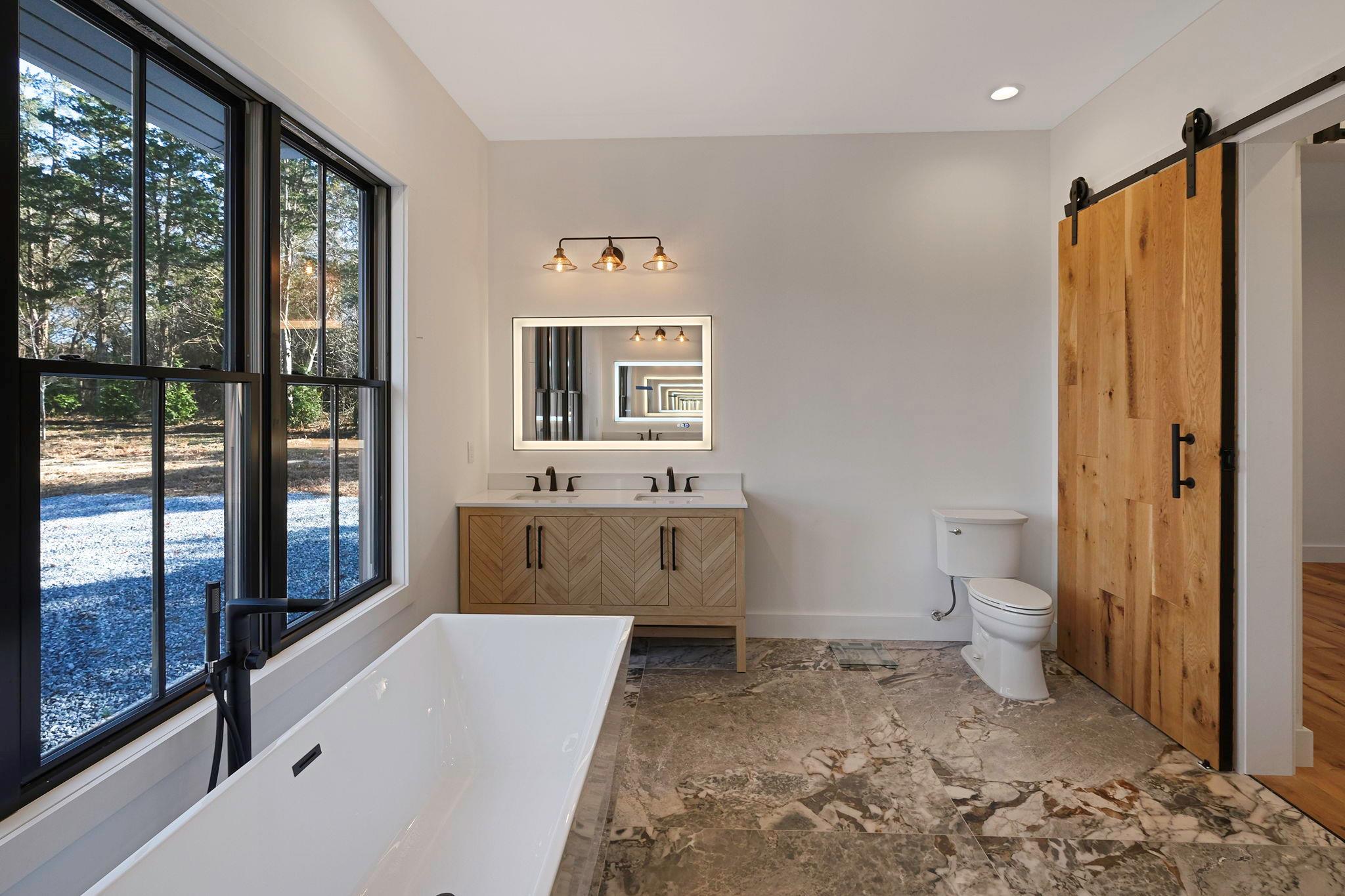 Single Family West Suffolk County, NY 11931, MLS-893948-26