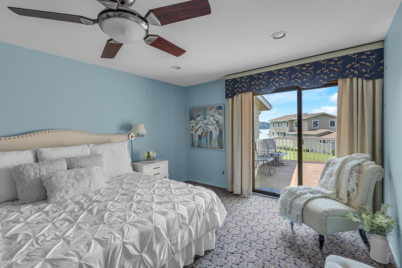 Condo Fairwind  Suffolk County, NY 11768, MLS-893979-19