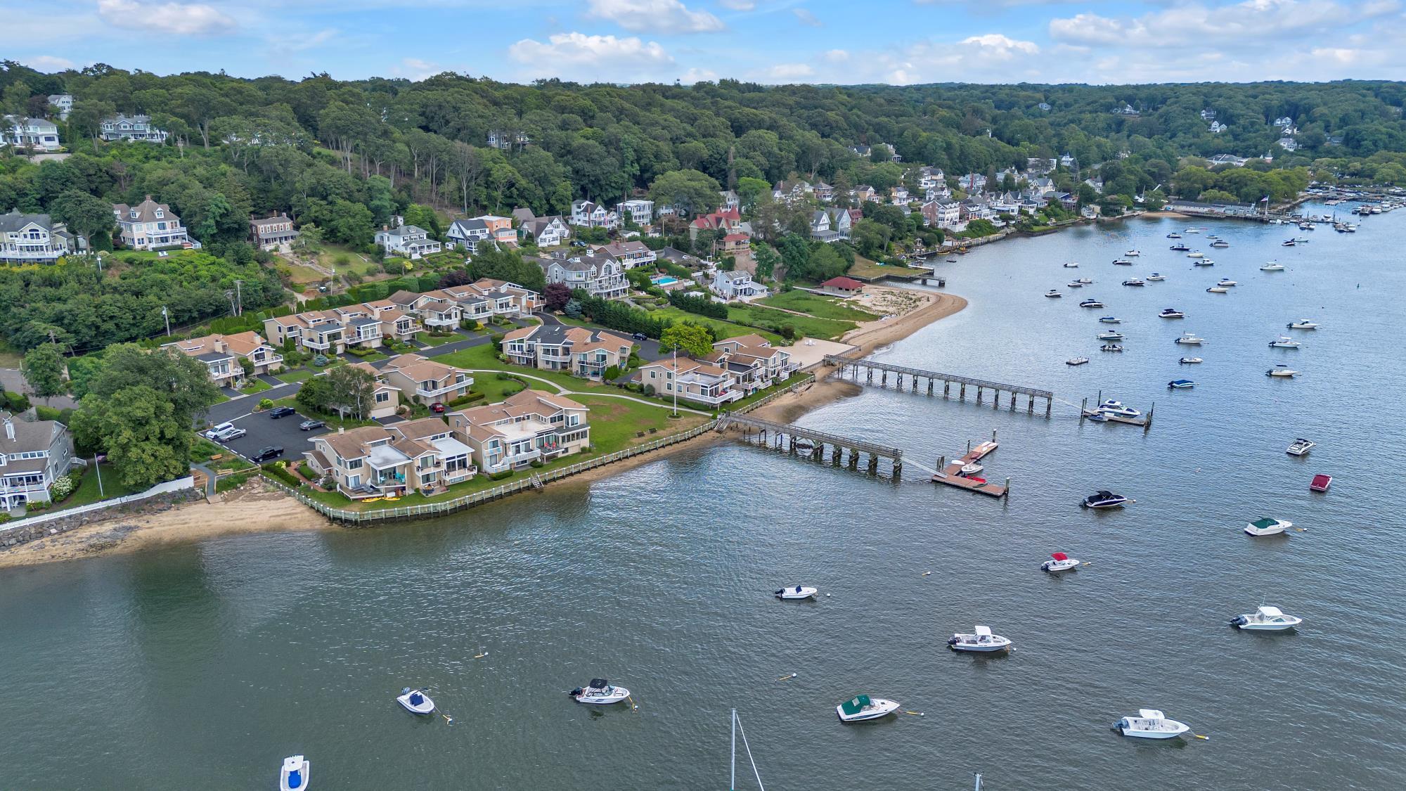 Condo Fairwind  Suffolk County, NY 11768, MLS-893979-8
