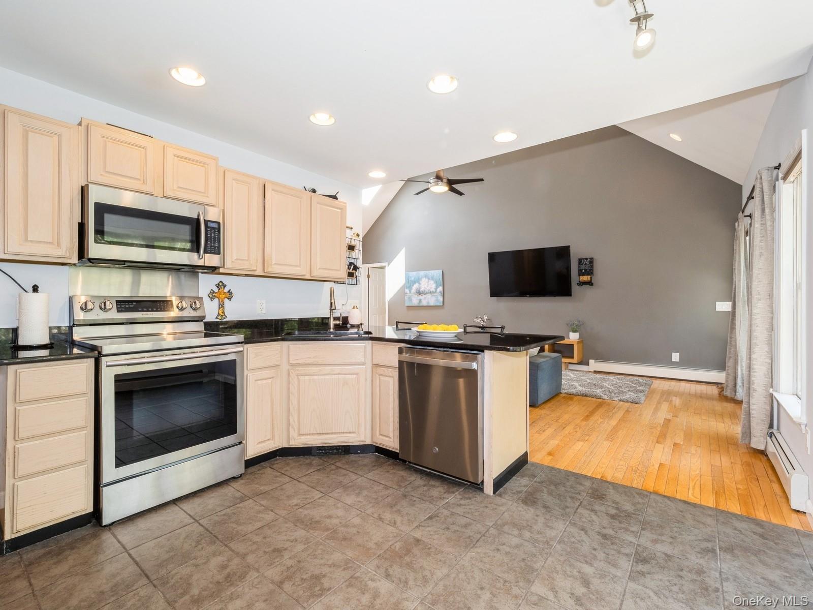 Single Family Dennytown  Putnam County, NY 10579, MLS-893999-12