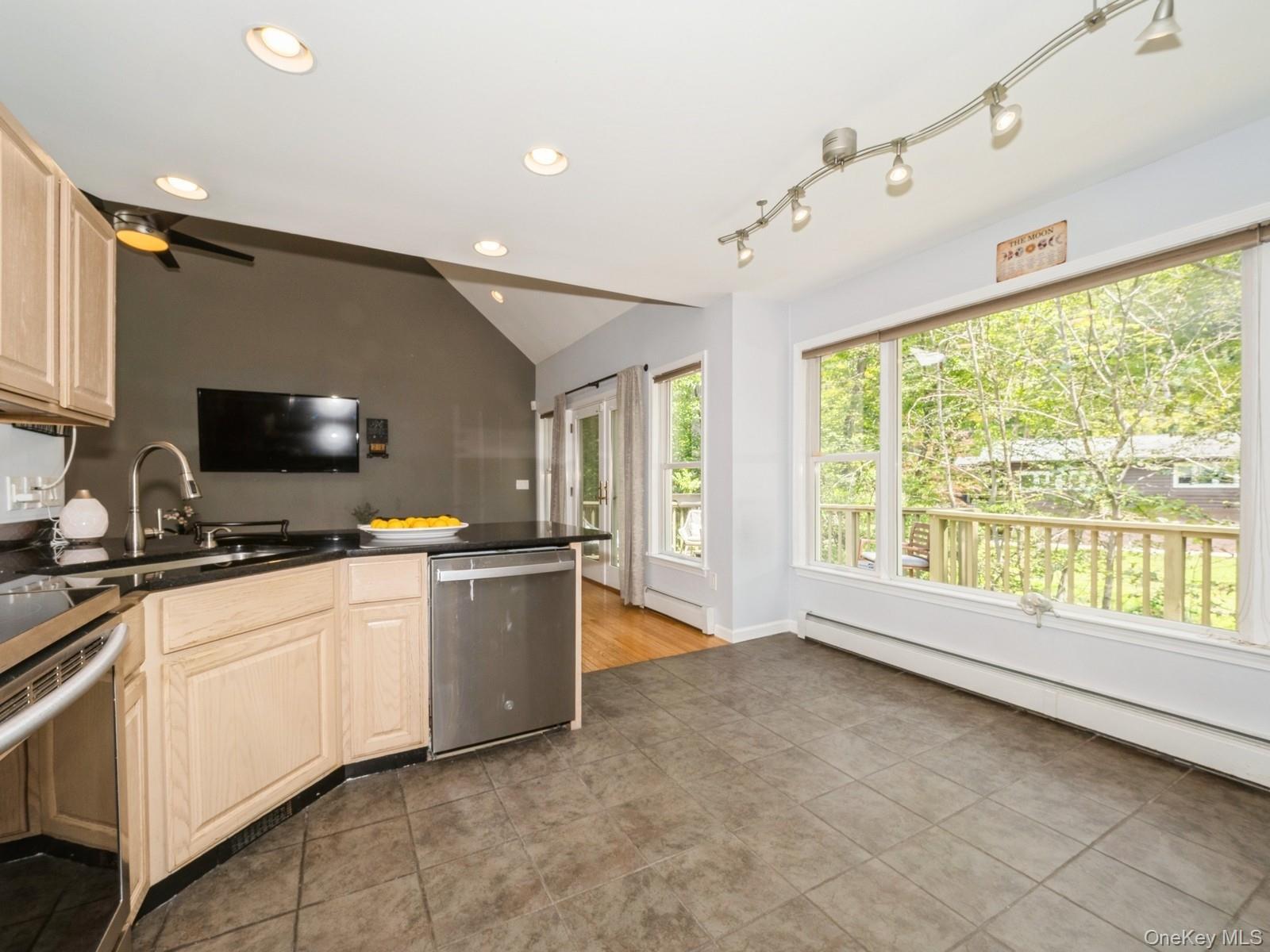 Single Family Dennytown  Putnam County, NY 10579, MLS-893999-13