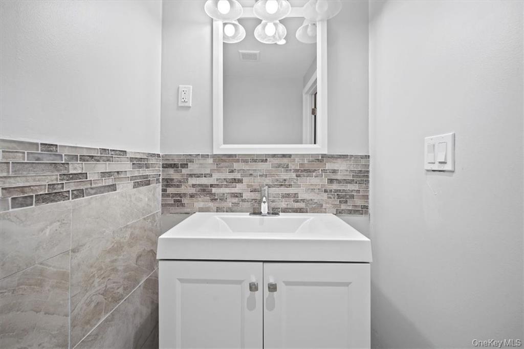 Single Family Westchester Westchester County, NY 10604, MLS-894016-22