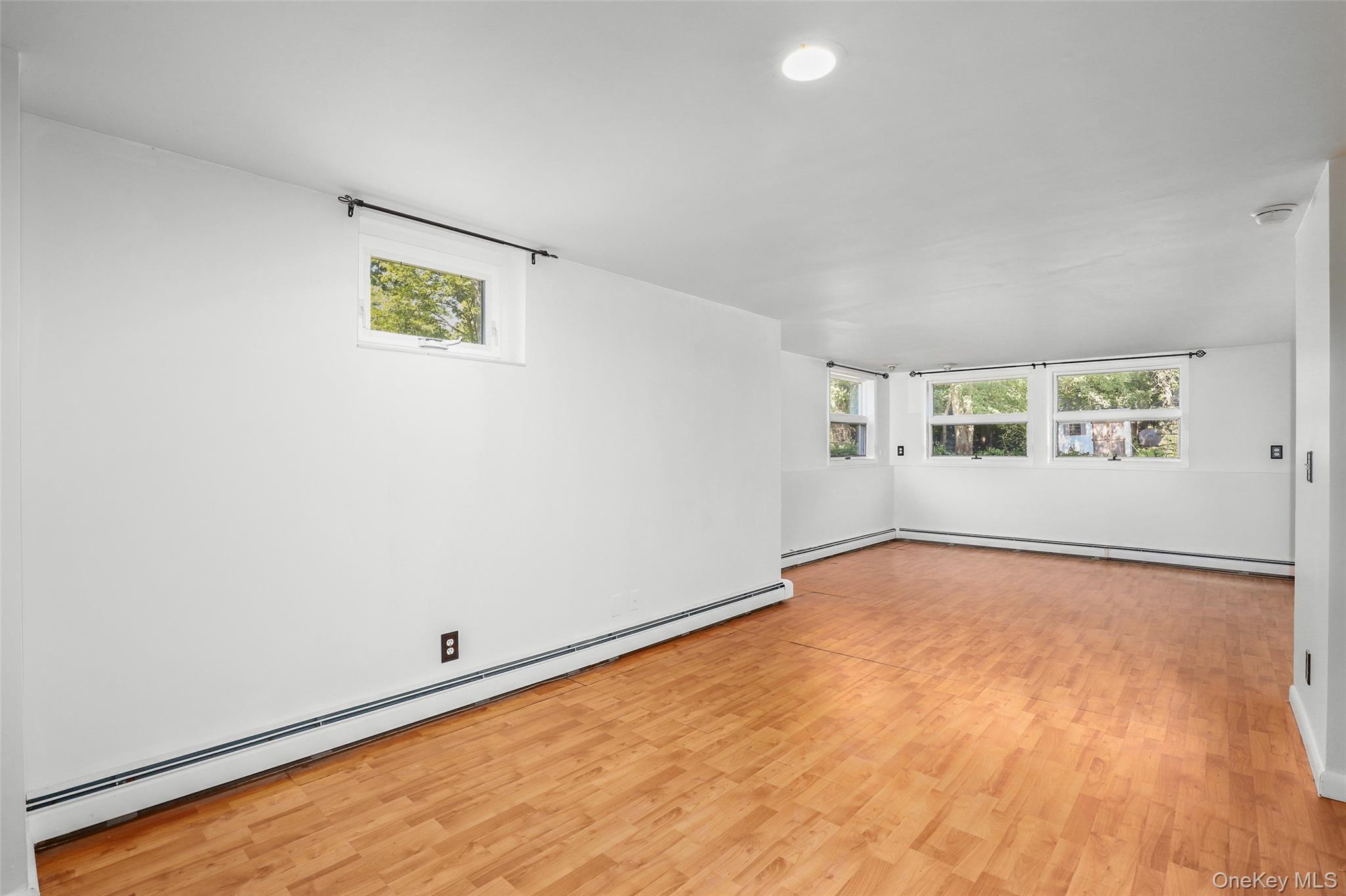 Single Family Eddy Dutchess County, NY 12585, MLS-894019-24