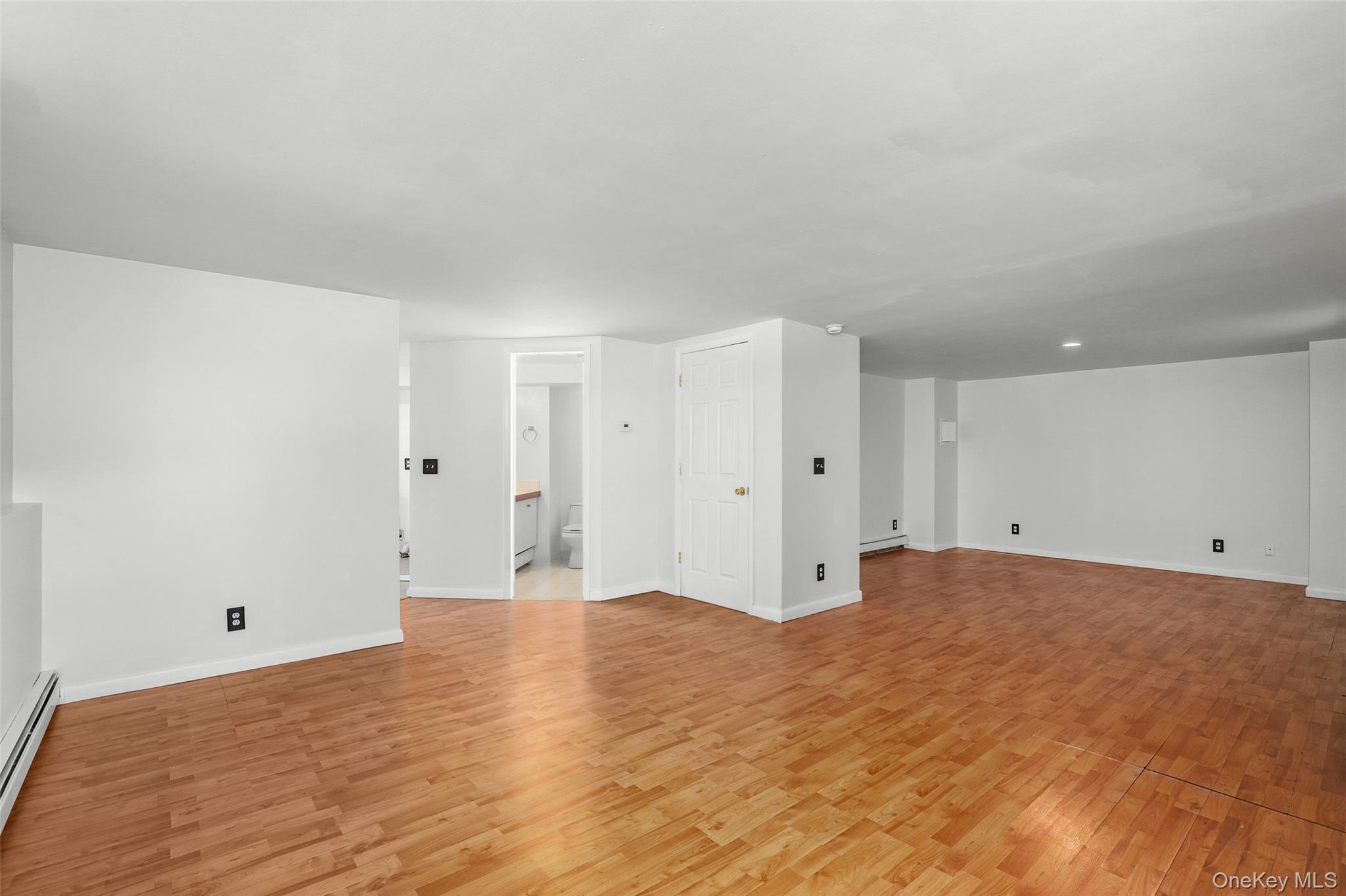 Single Family Eddy Dutchess County, NY 12585, MLS-894019-25