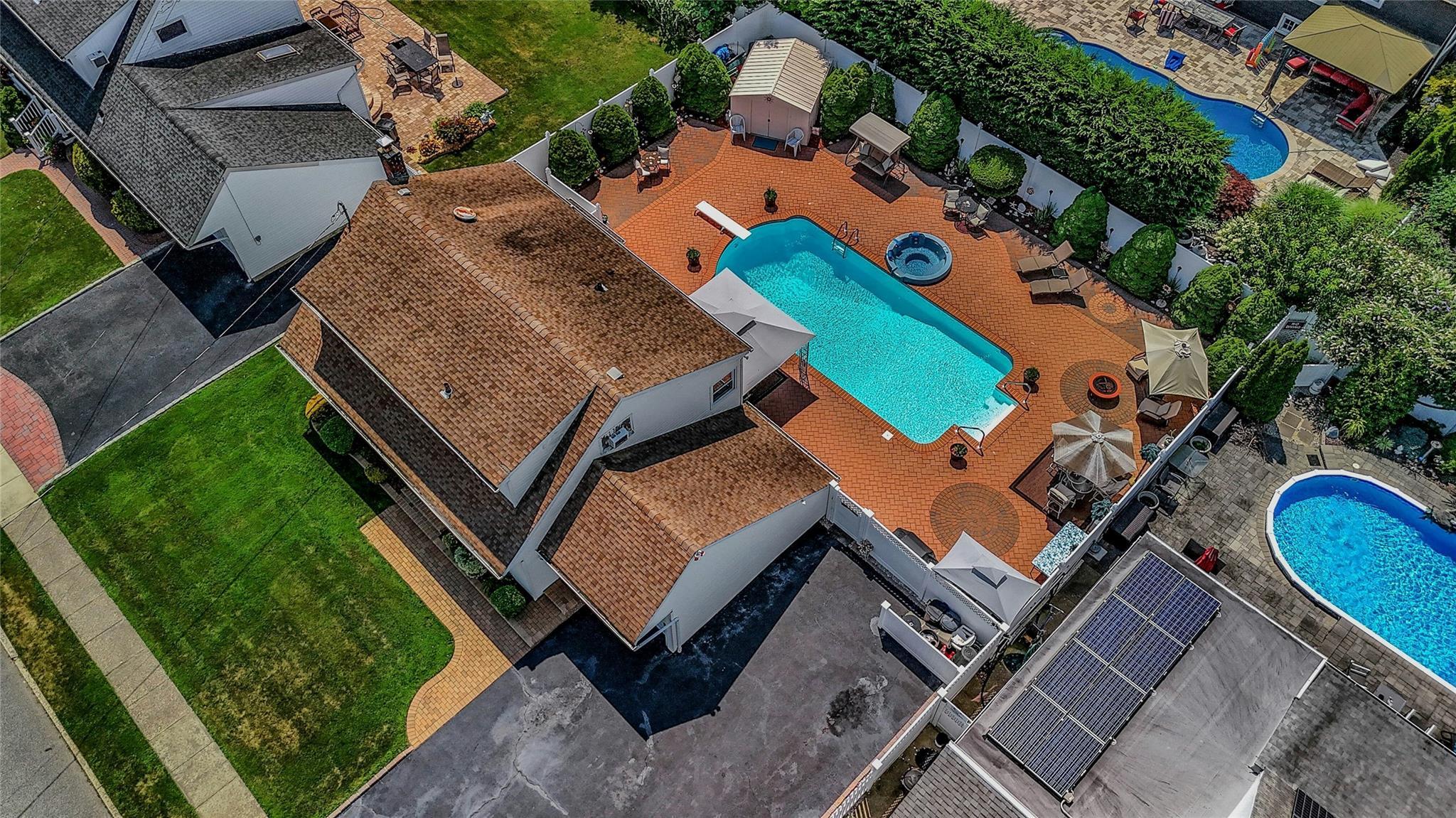 Single Family Alwick  Suffolk County, NY 11795, MLS-894032-30