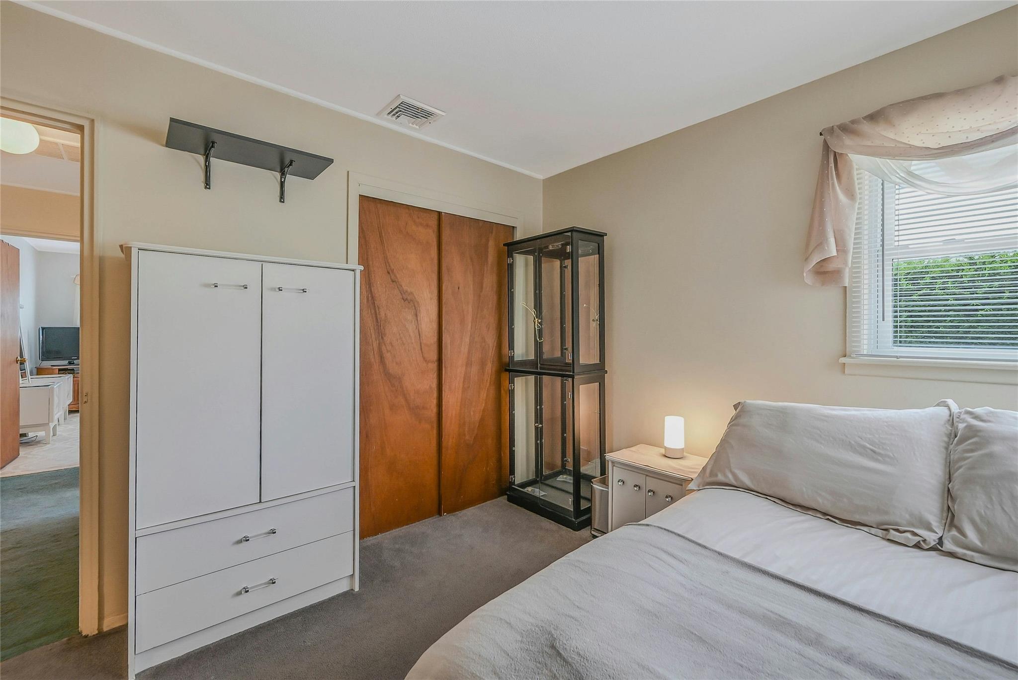 Single Family Alwick  Suffolk County, NY 11795, MLS-894032-6