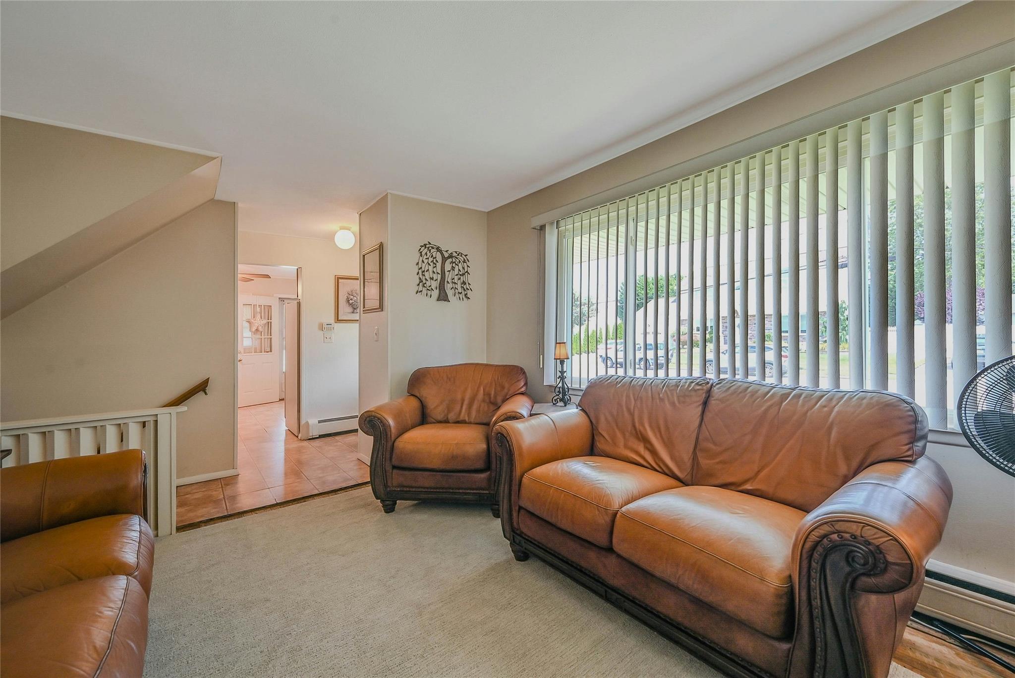 Single Family Alwick  Suffolk County, NY 11795, MLS-894032-8