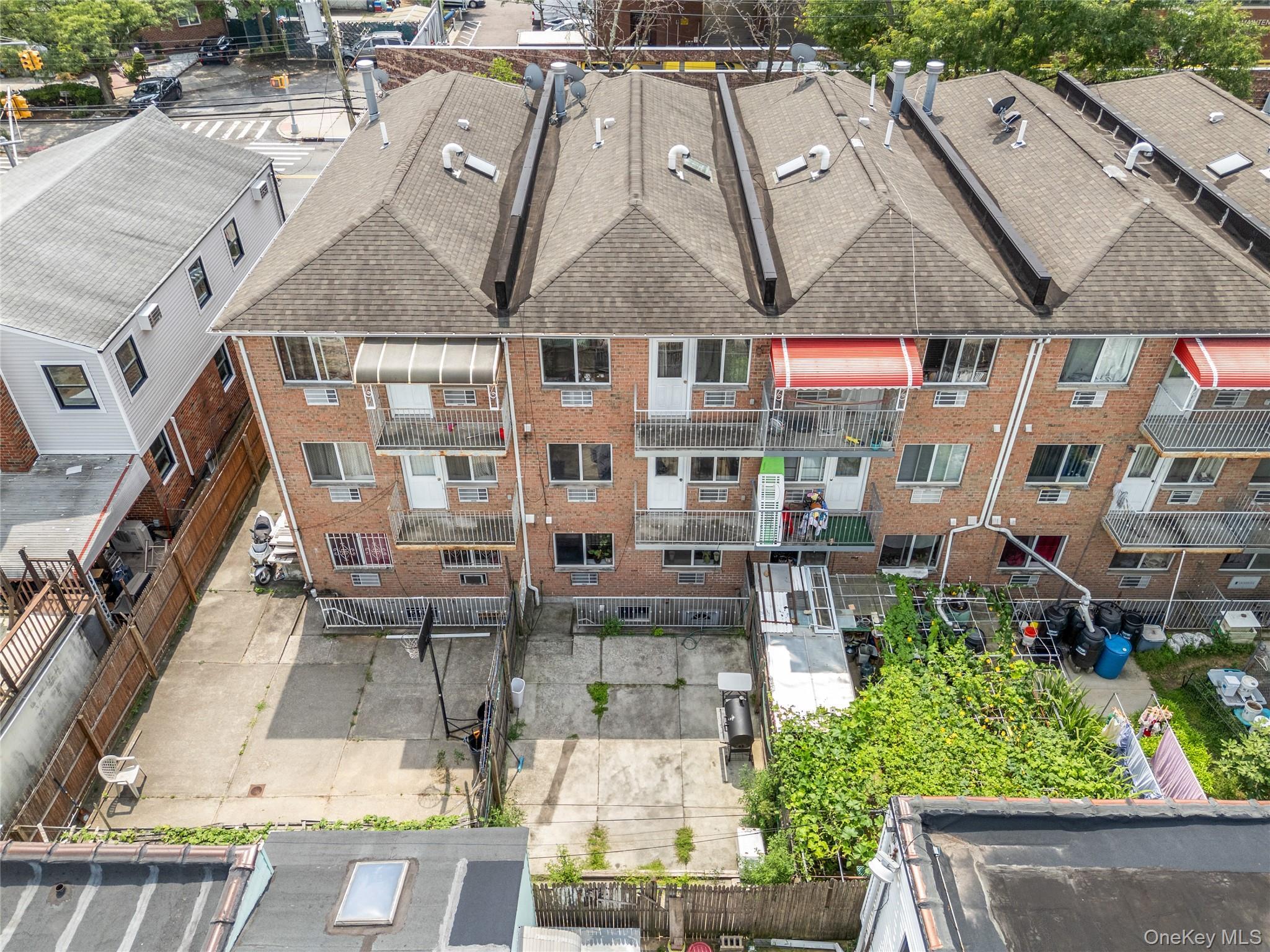 Single Family Pitkin  Queens, NY 11417, MLS-894074-33