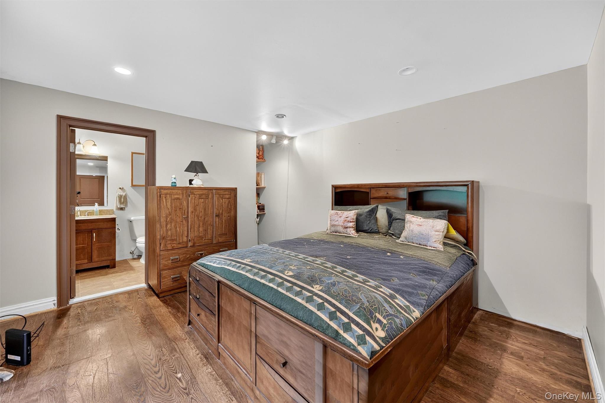 Single Family Cedar Hill Westchester County, NY 10506, MLS-894100-22