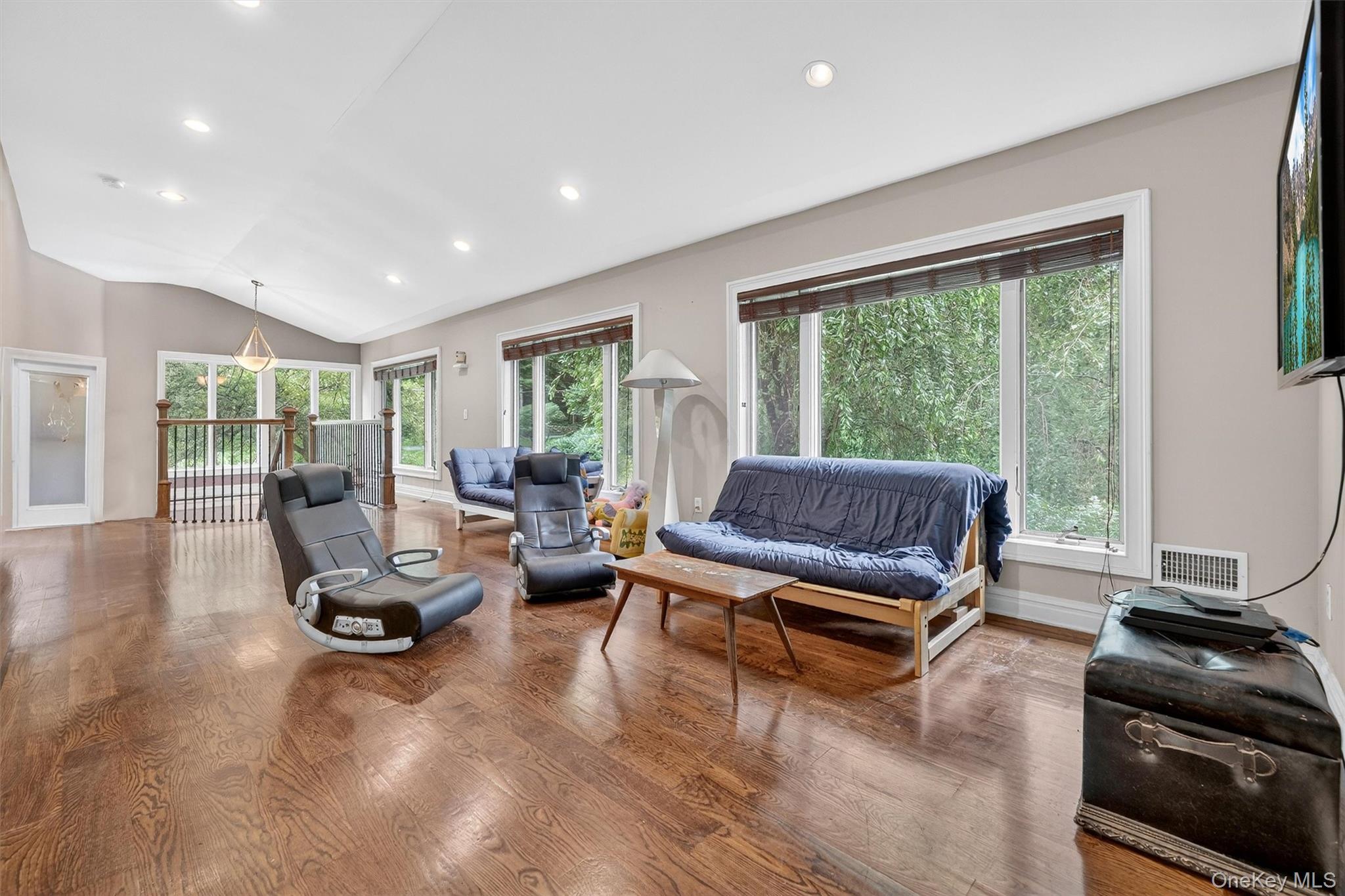 Single Family Cedar Hill Westchester County, NY 10506, MLS-894100-24