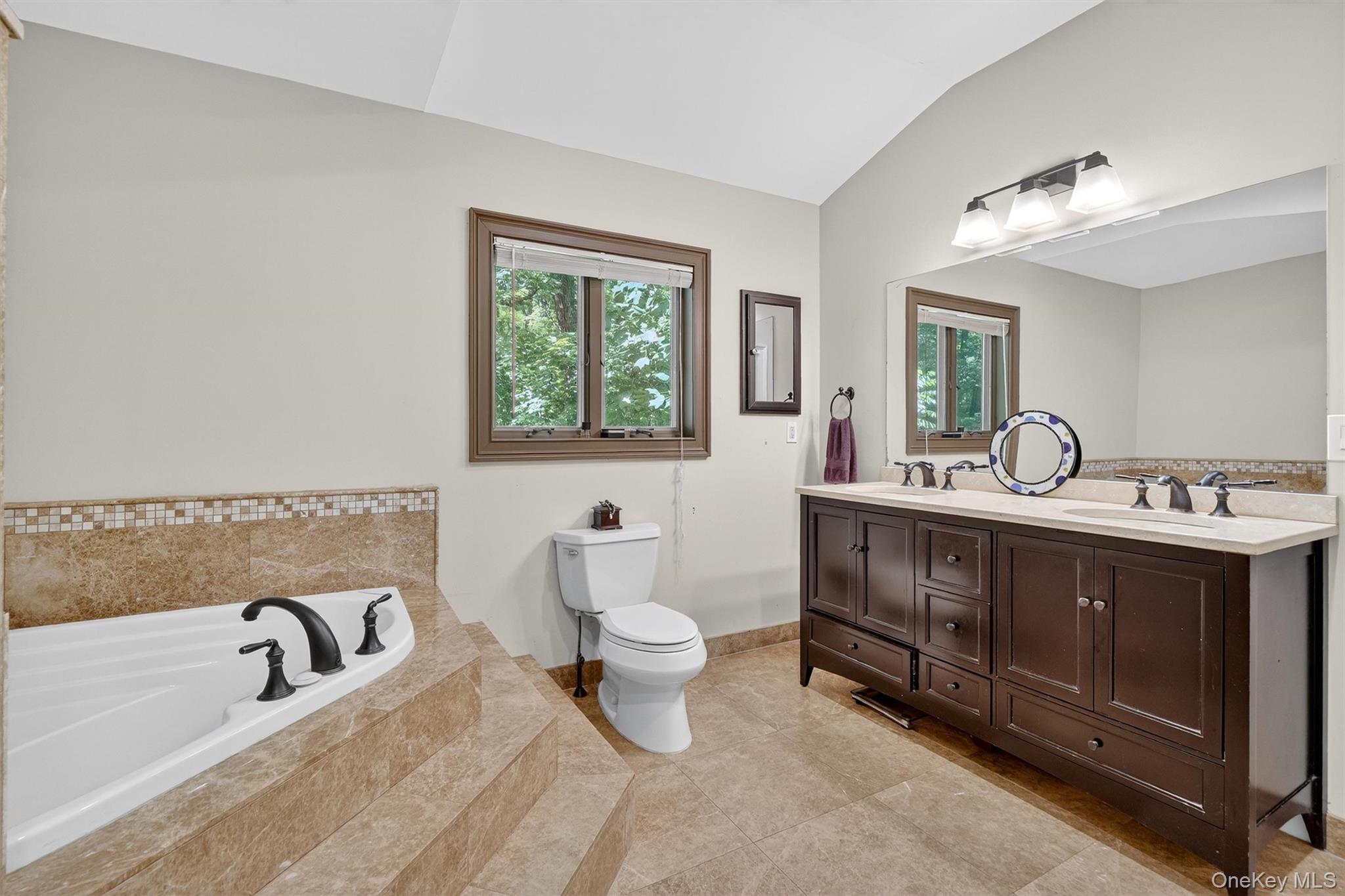 Single Family Cedar Hill Westchester County, NY 10506, MLS-894100-28