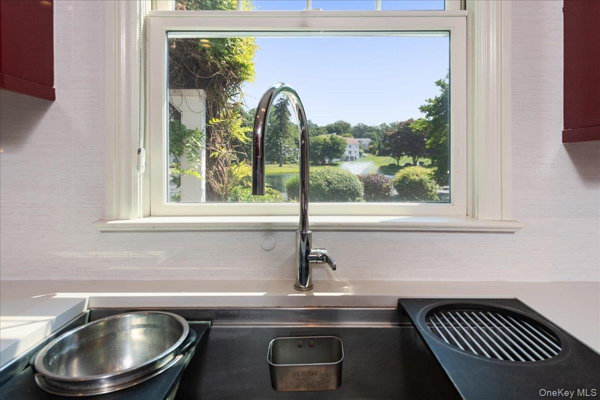 Single Family Pembroke Nassau County, NY 11542, MLS-894125-22