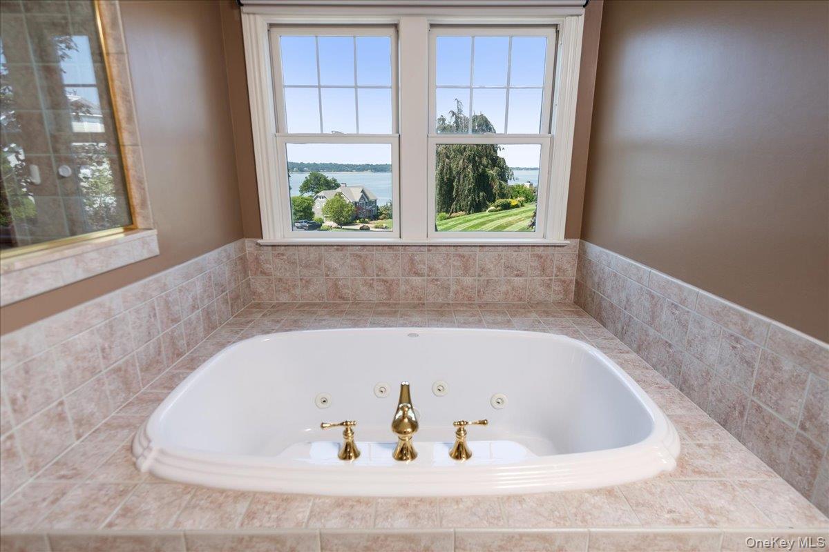 Single Family Pembroke Nassau County, NY 11542, MLS-894125-27