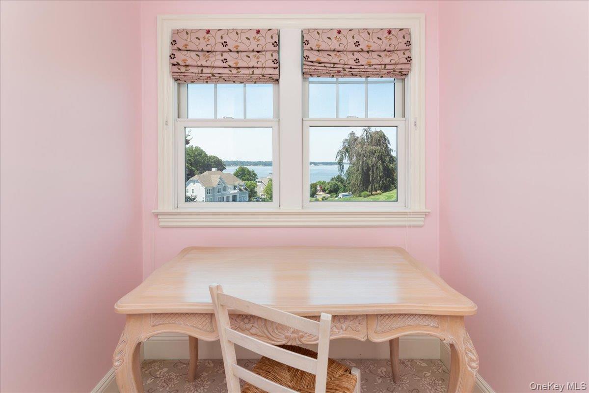 Single Family Pembroke Nassau County, NY 11542, MLS-894125-29