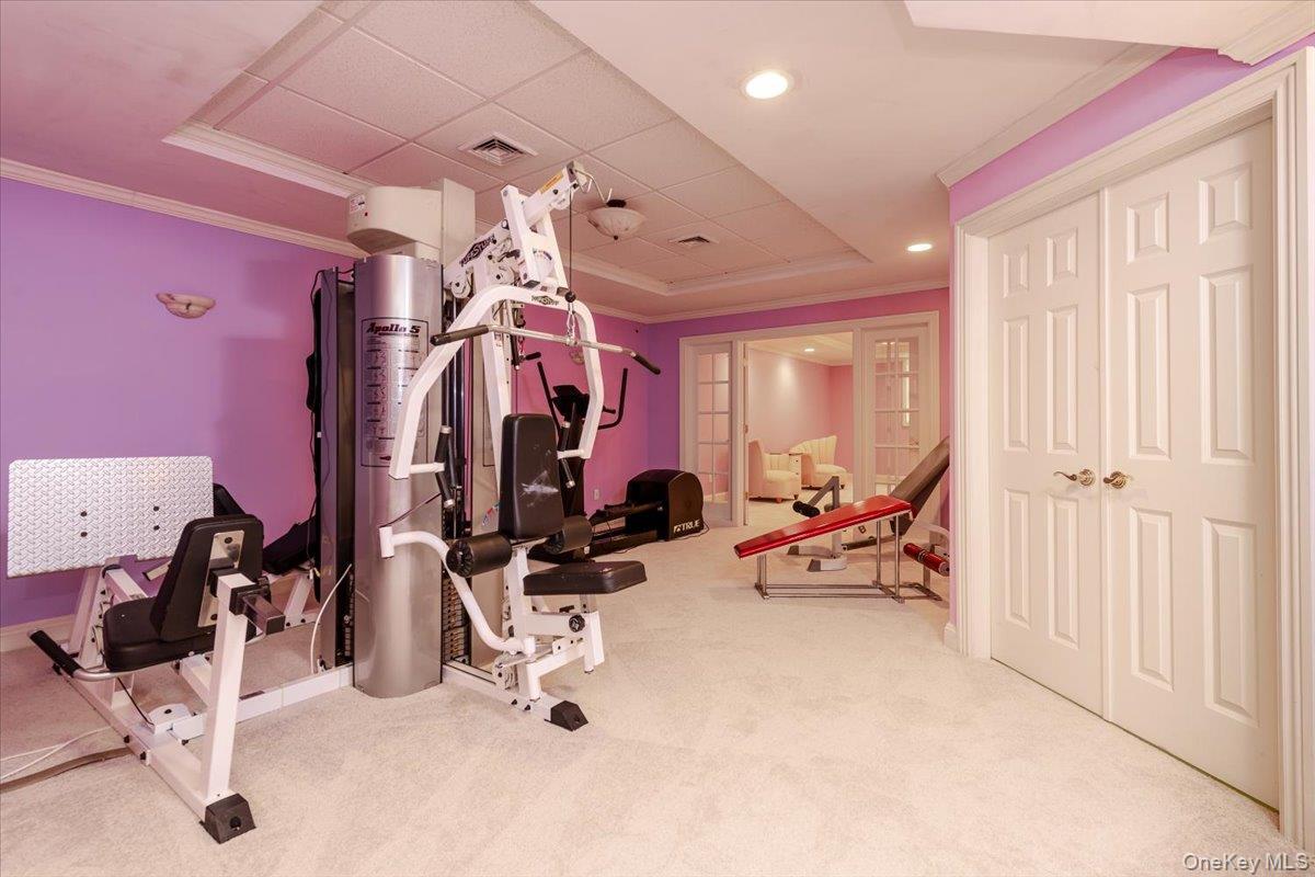 Single Family Pembroke Nassau County, NY 11542, MLS-894125-31