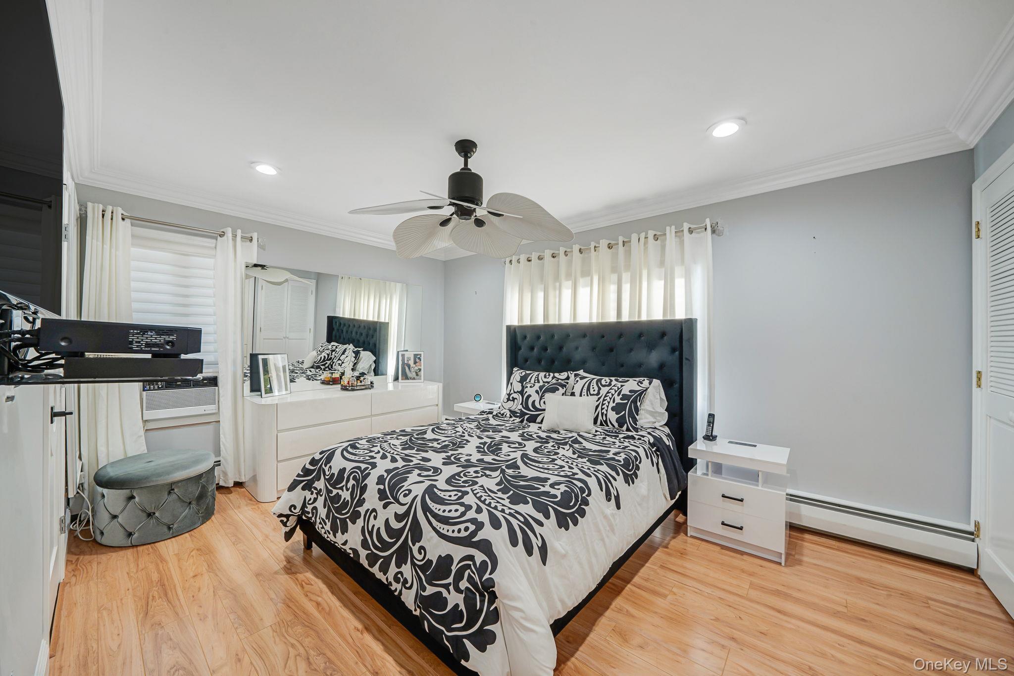 Single Family Selden  Suffolk County, NY 11720, MLS-894158-26