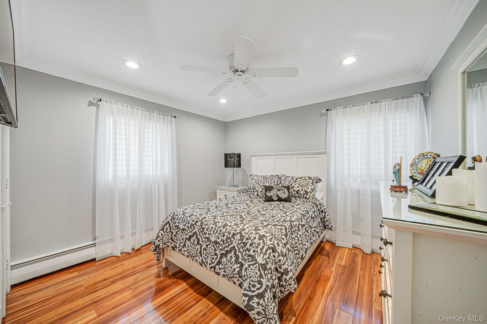 Single Family Selden  Suffolk County, NY 11720, MLS-894158-28