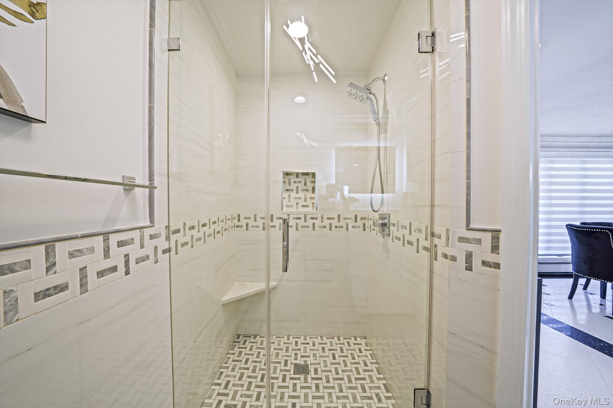 Single Family Selden  Suffolk County, NY 11720, MLS-894158-31