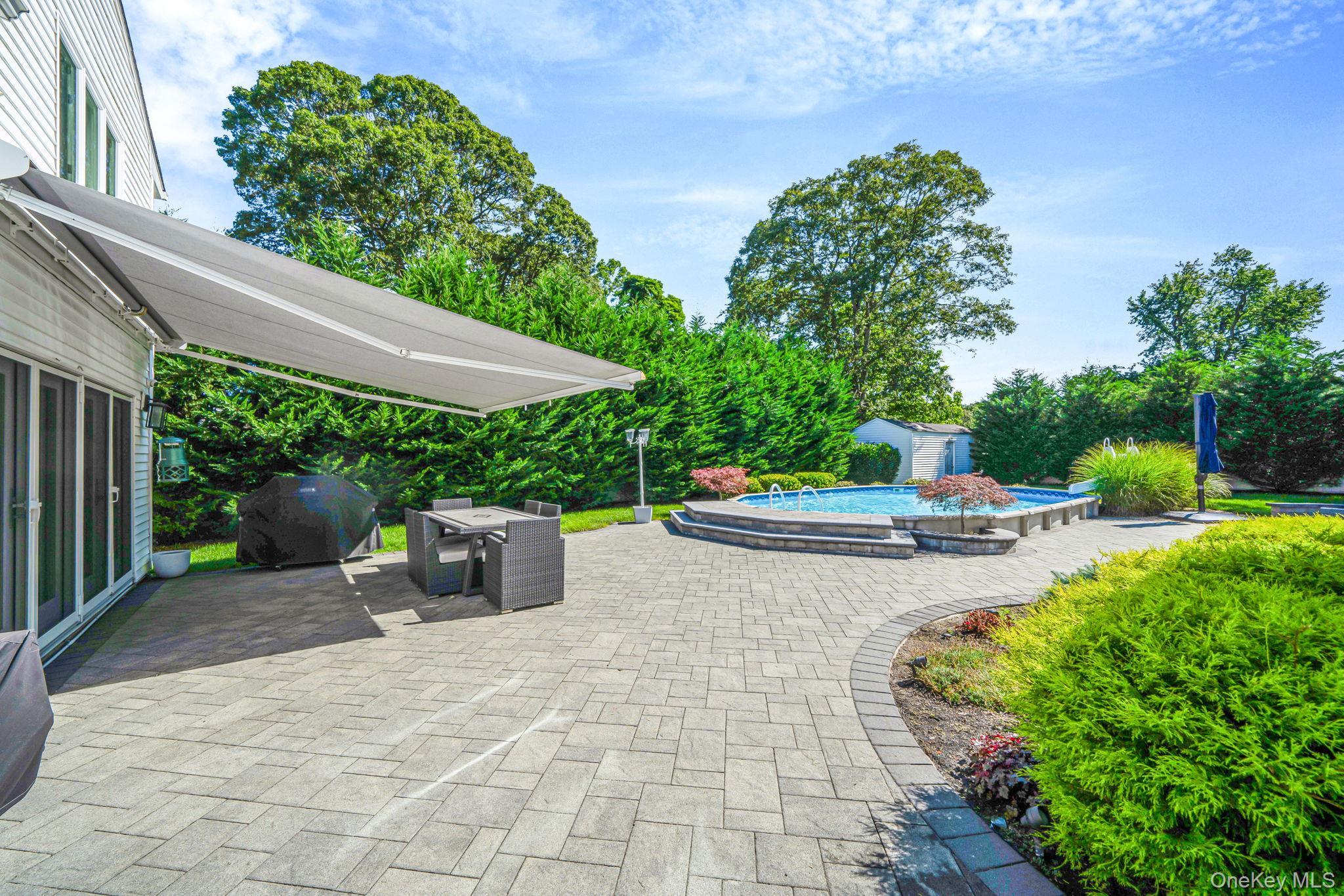 Single Family Selden  Suffolk County, NY 11720, MLS-894158-34