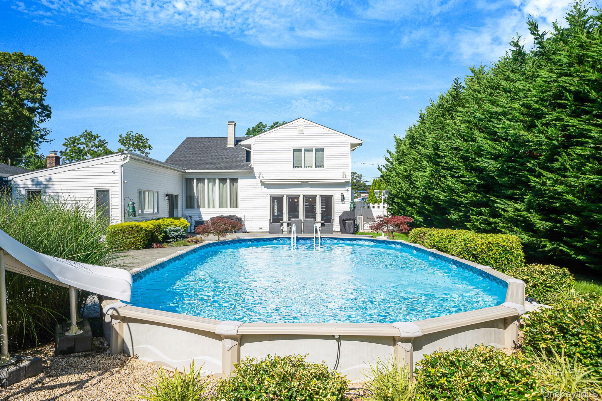 Single Family Selden  Suffolk County, NY 11720, MLS-894158-45