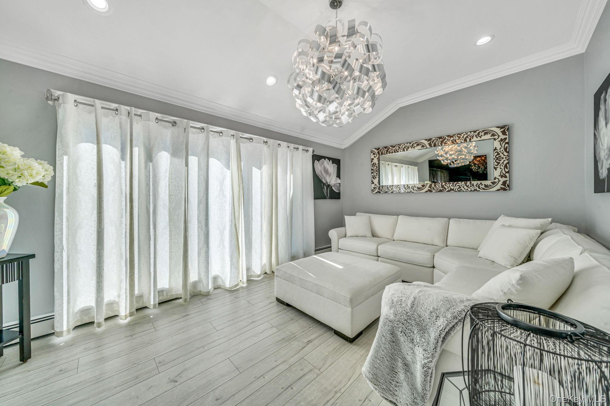 Single Family Selden  Suffolk County, NY 11720, MLS-894158-5