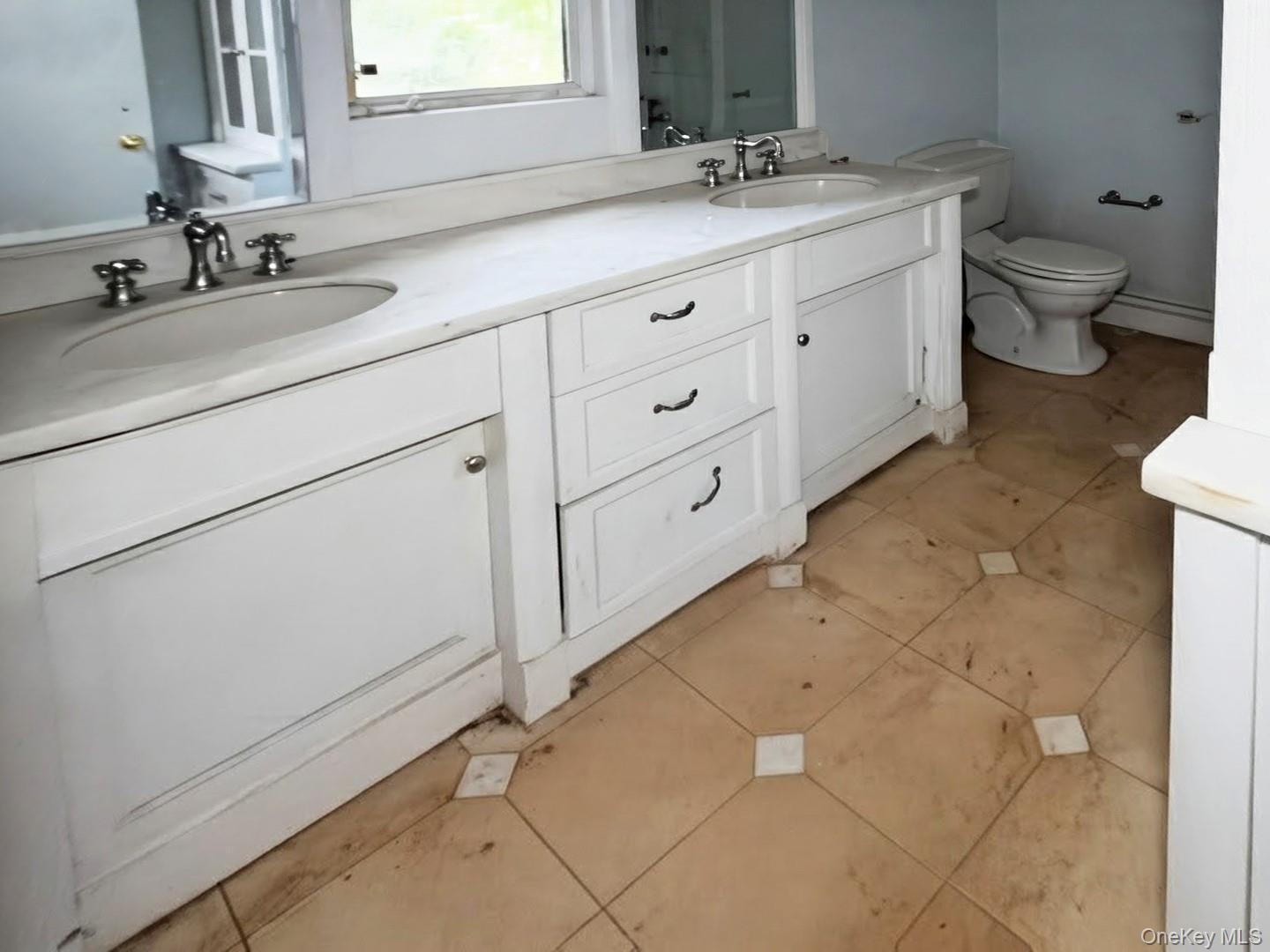 Single Family Bostwick Nassau County, NY 11568, MLS-894178-13