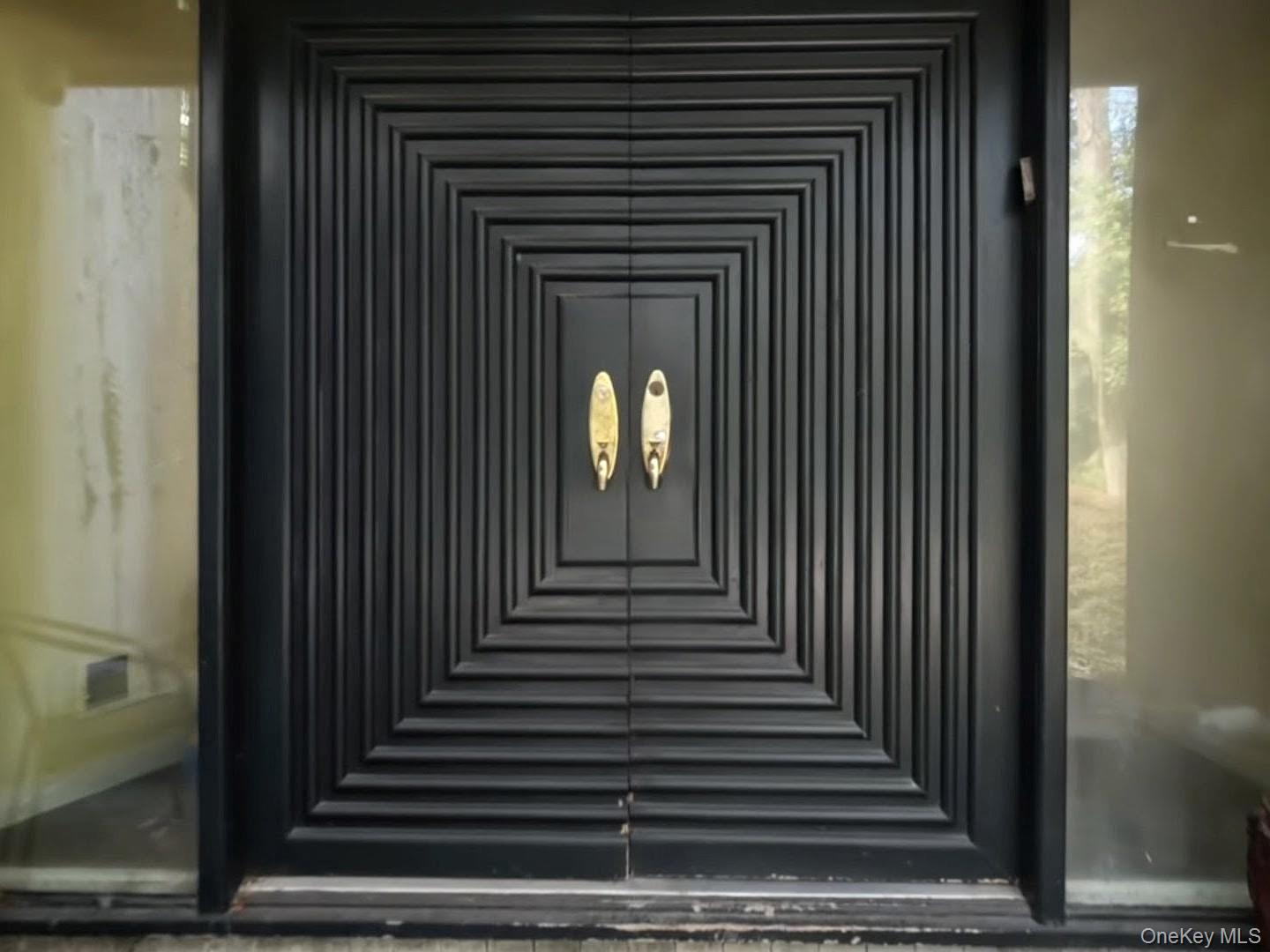 Single Family Bostwick Nassau County, NY 11568, MLS-894178-2