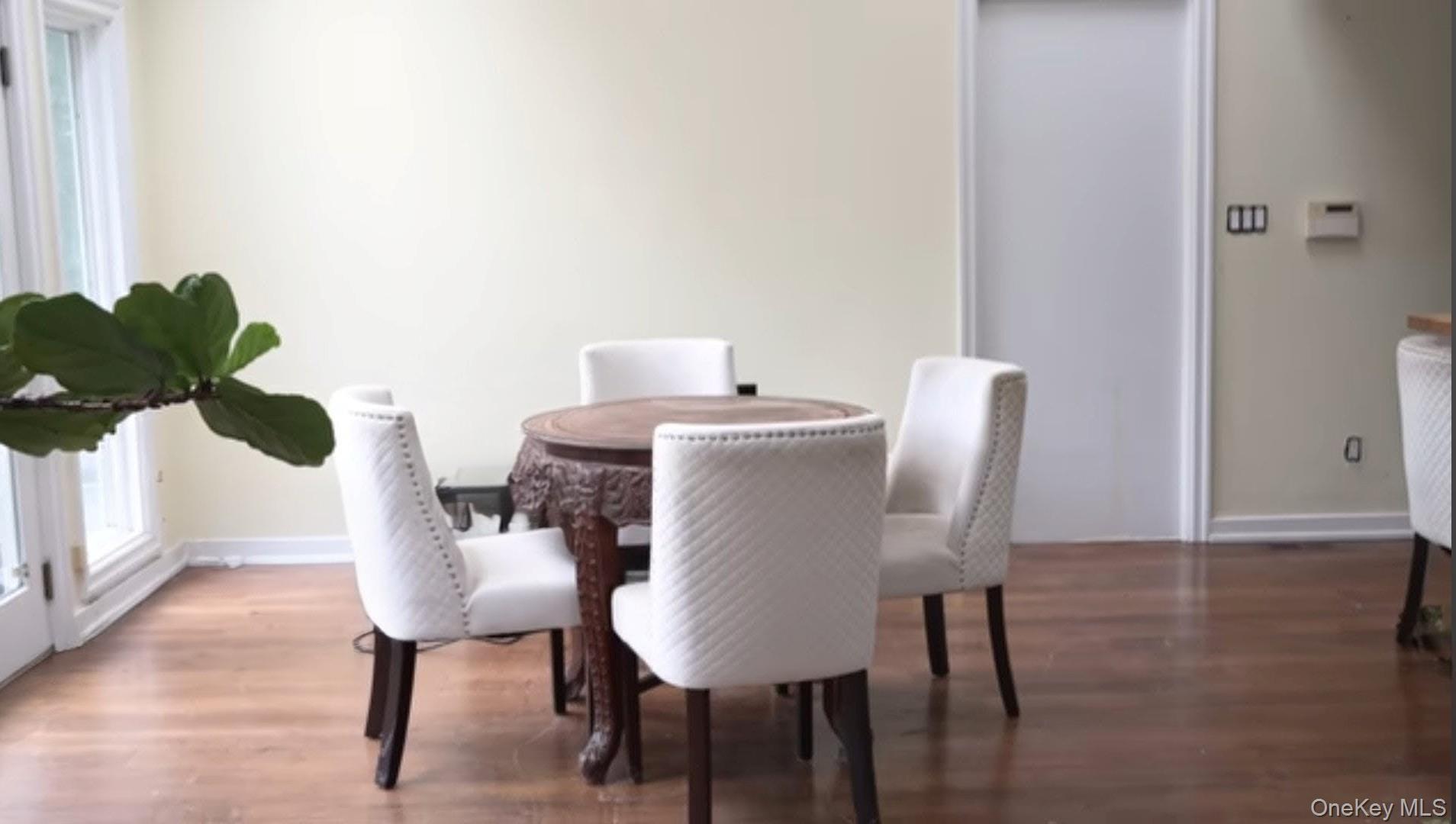 Single Family Bostwick Nassau County, NY 11568, MLS-894178-9