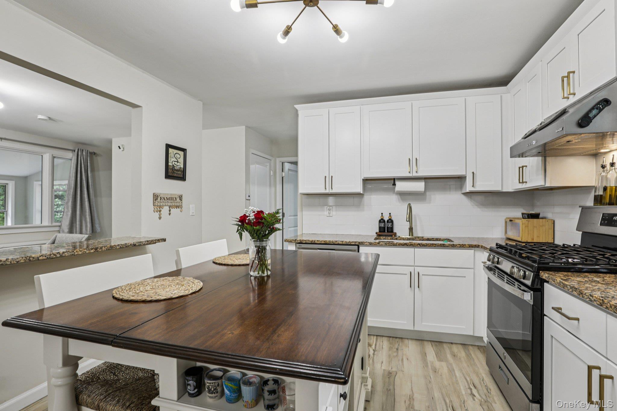 Single Family Circle  Orange County, NY 12550, MLS-894179-21