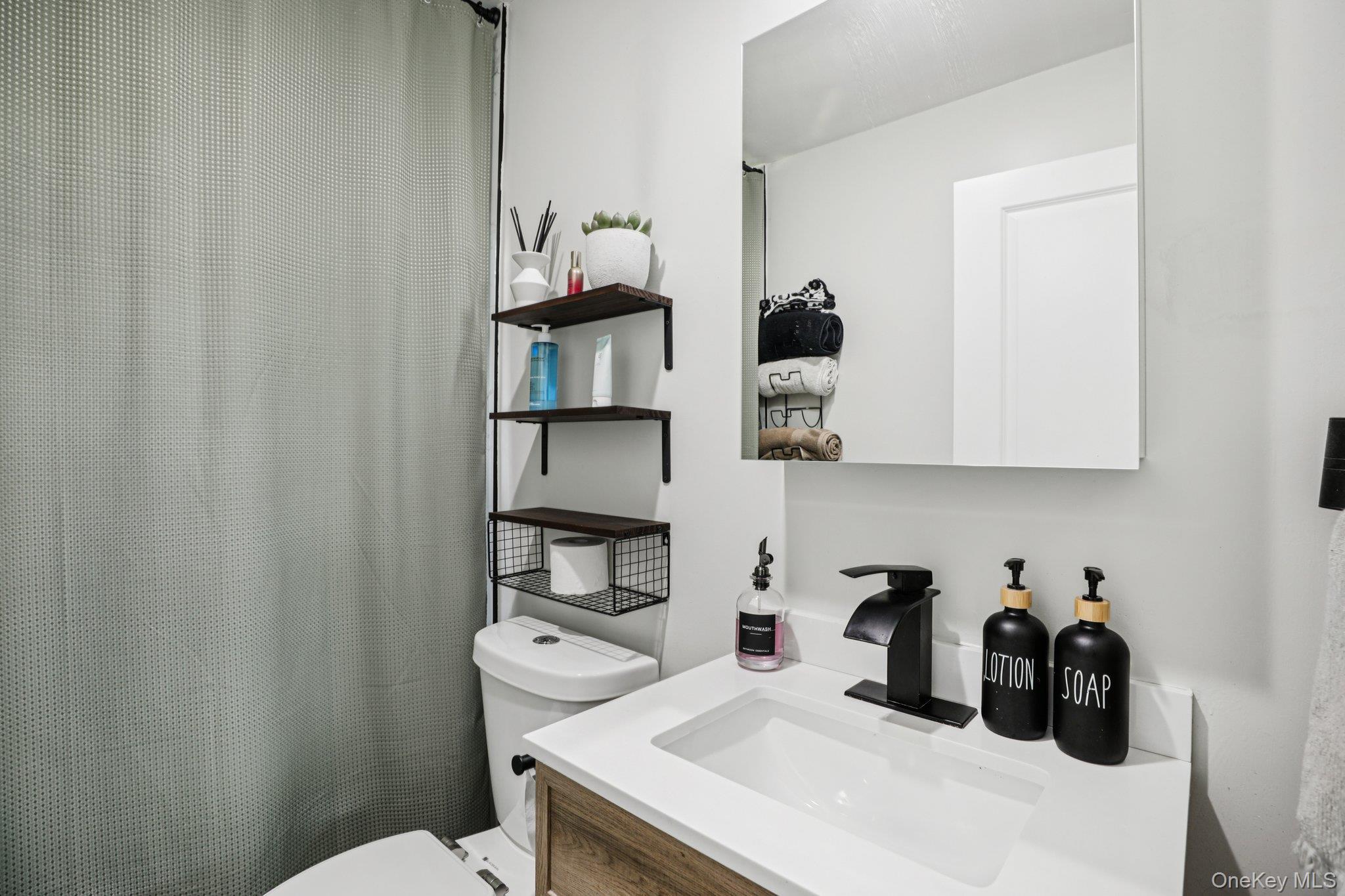 Single Family Circle  Orange County, NY 12550, MLS-894179-28