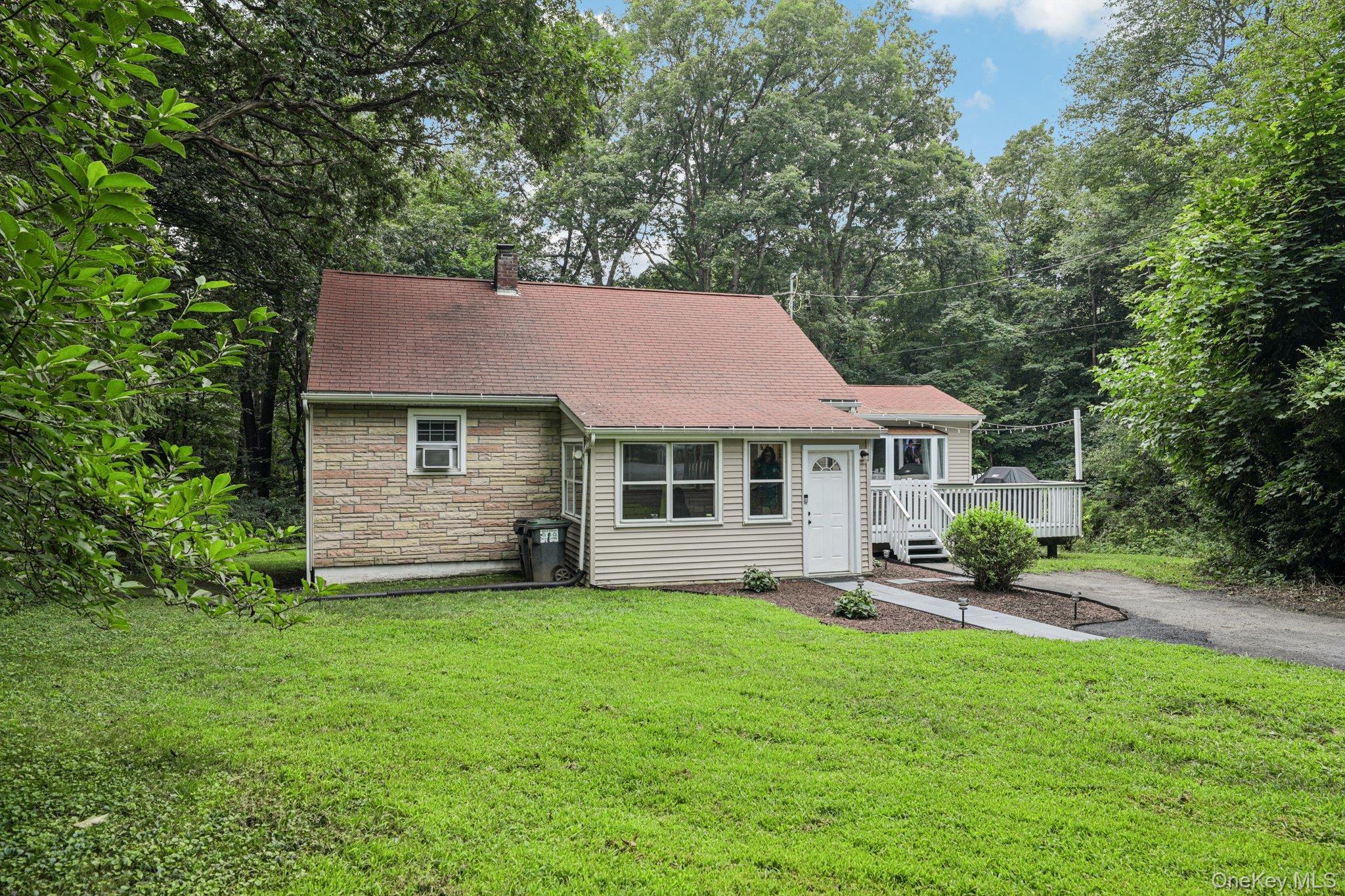 Single Family Circle  Orange County, NY 12550, MLS-894179-3