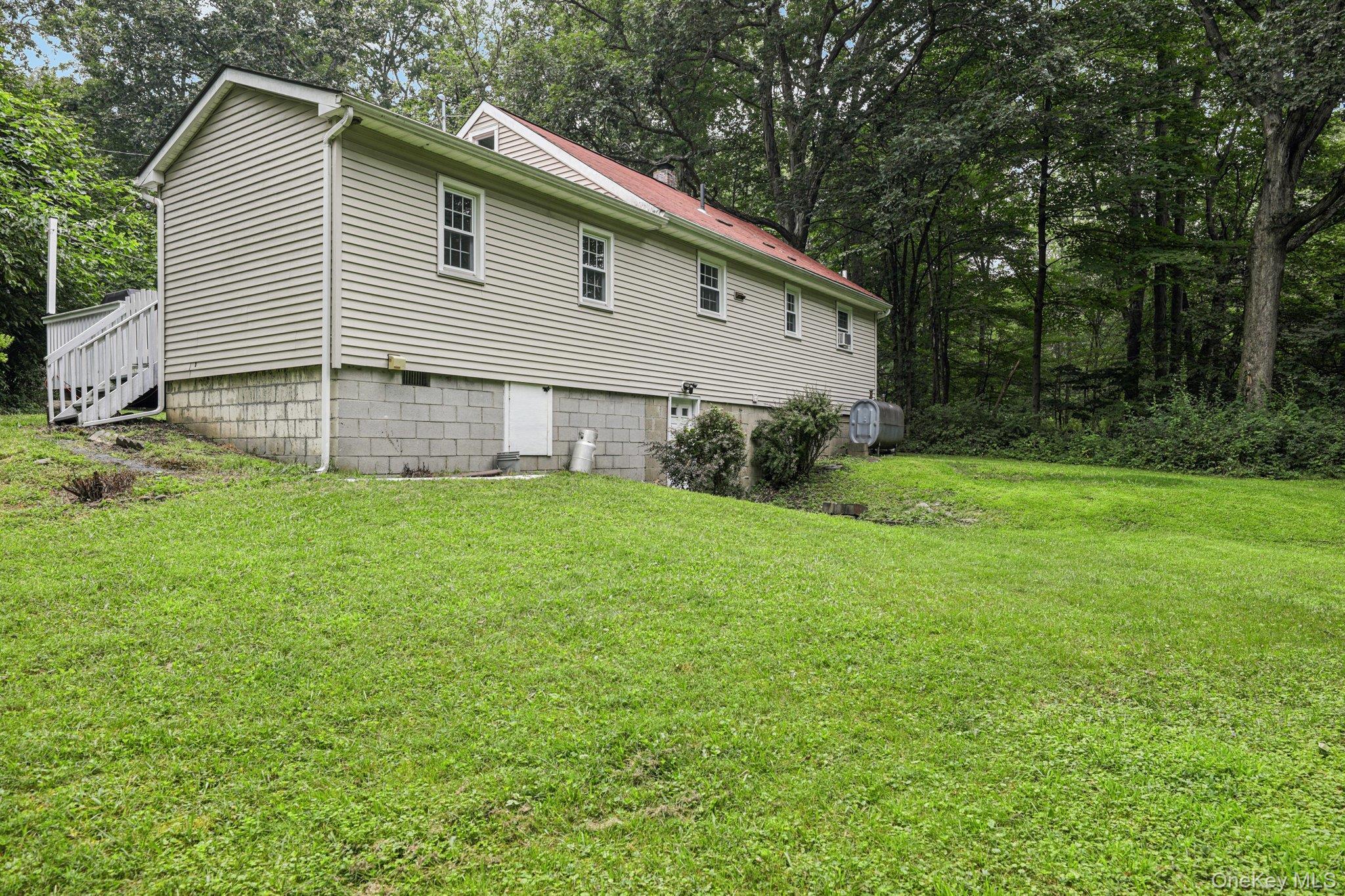 Single Family Circle  Orange County, NY 12550, MLS-894179-39