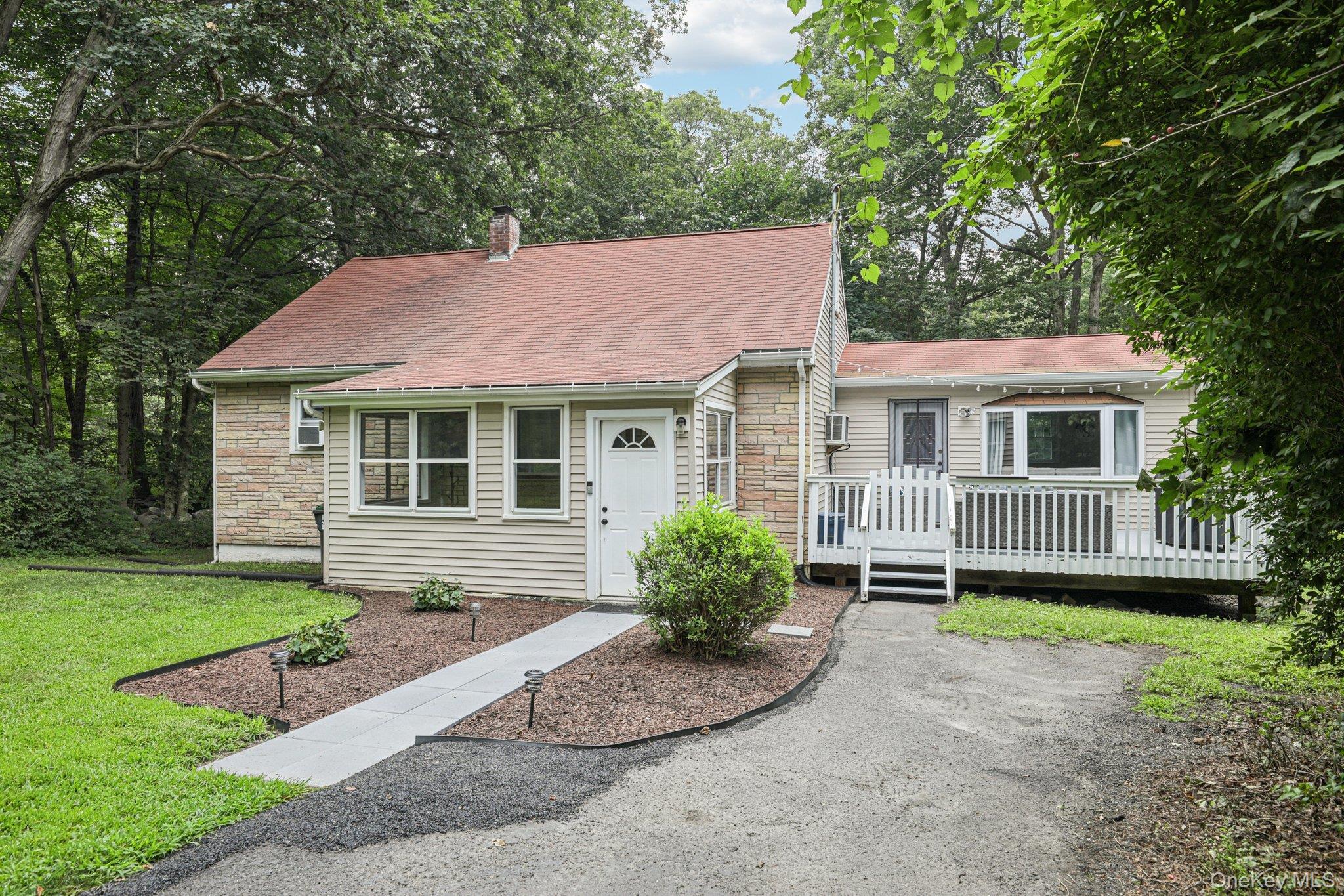 Single Family Circle  Orange County, NY 12550, MLS-894179-4